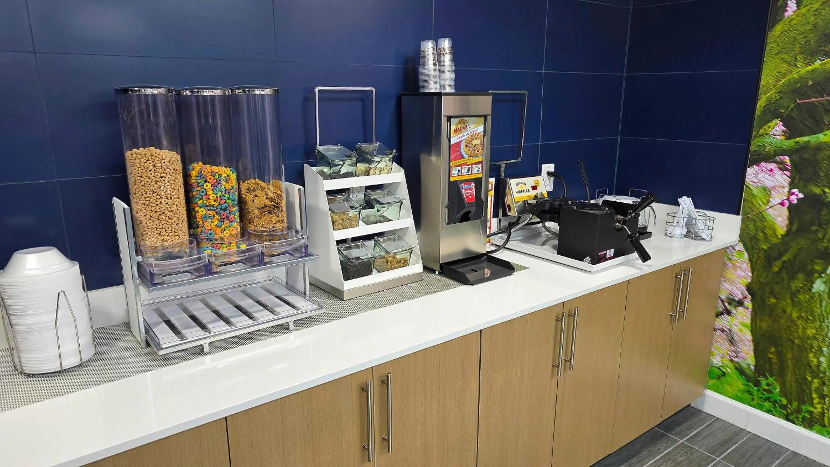 Breakfast in Clarion Pointe Decatur Downtown