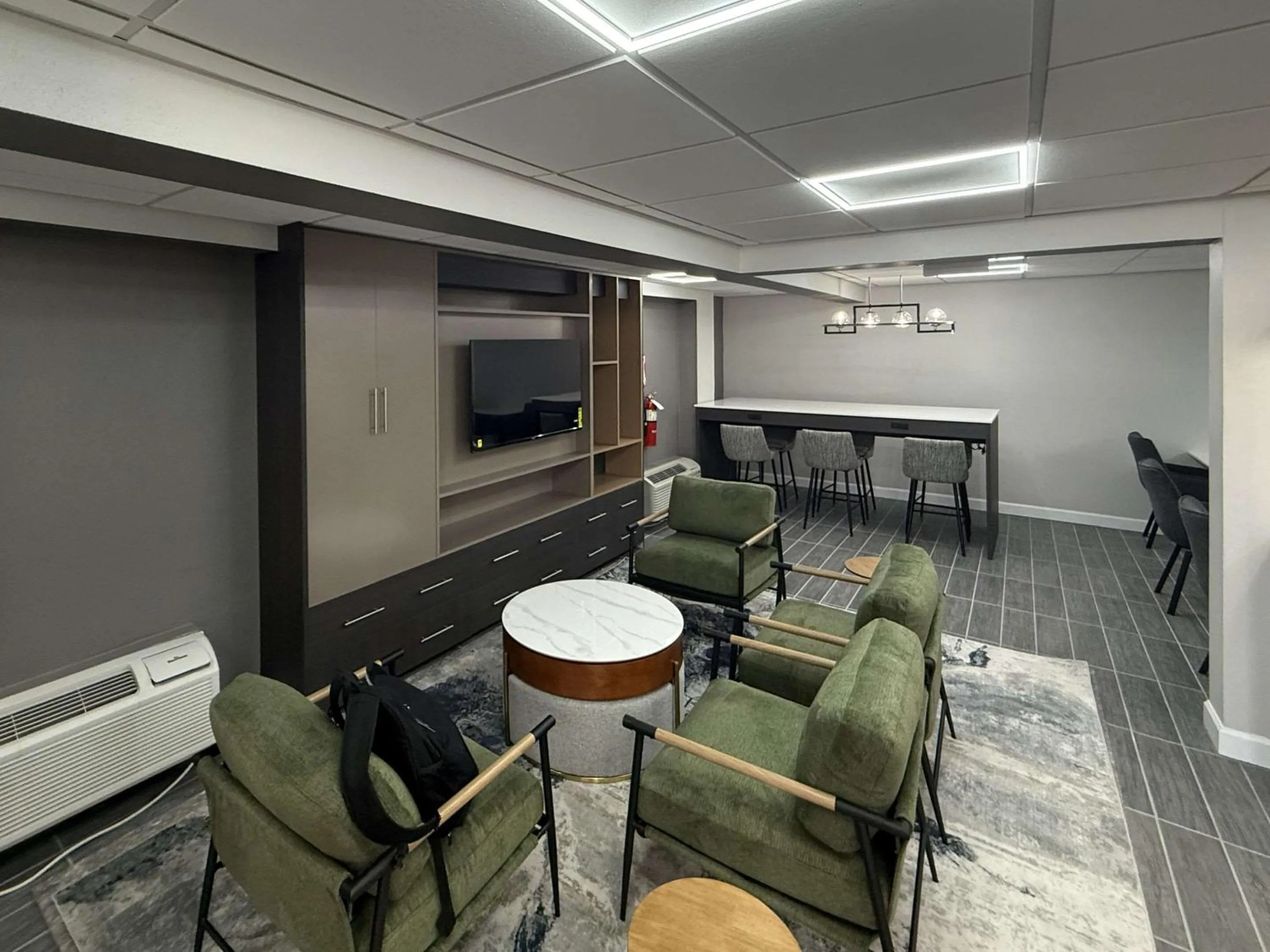 Lobby or reception in Clarion Pointe Decatur Downtown