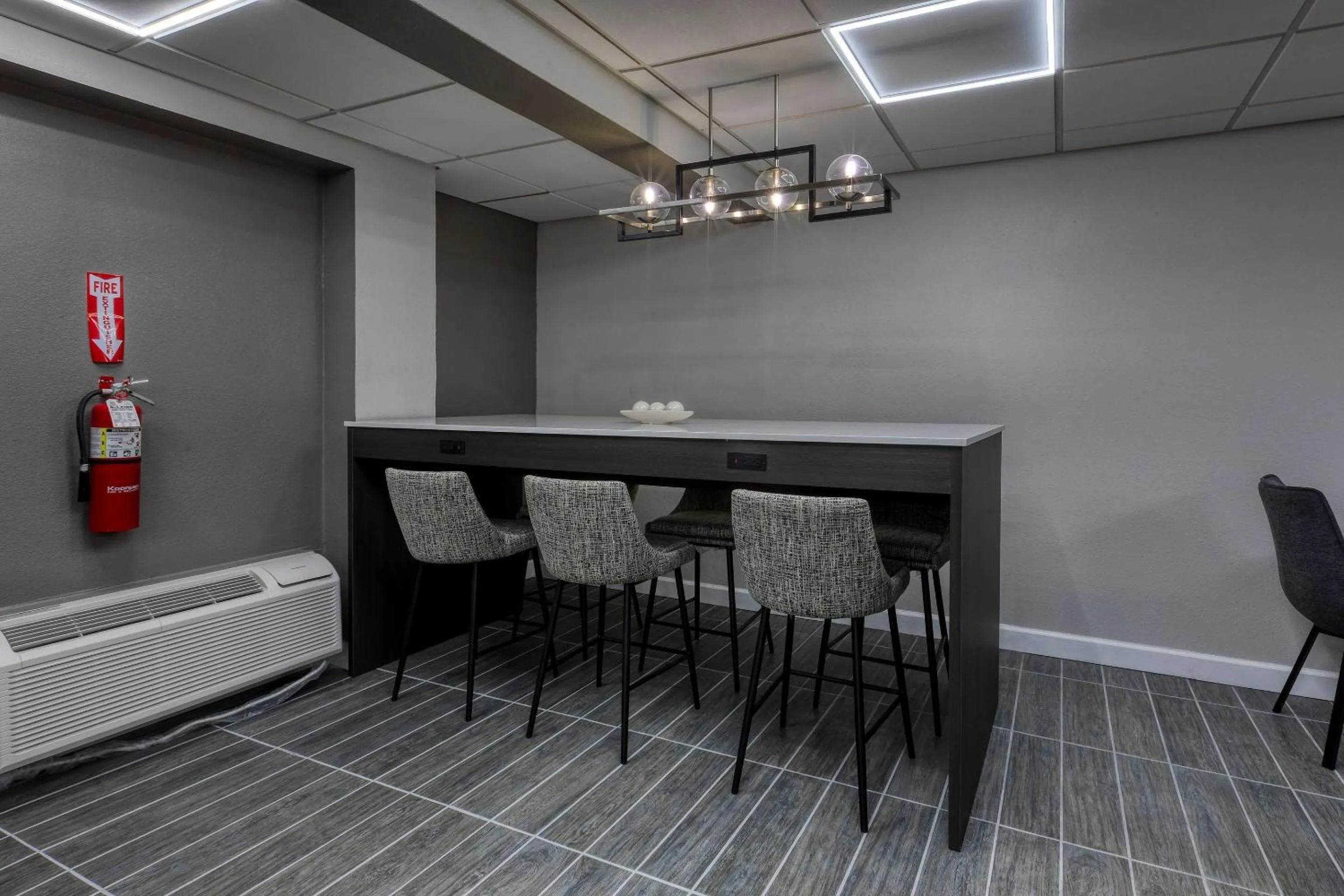 Lobby or reception in Clarion Pointe Decatur Downtown