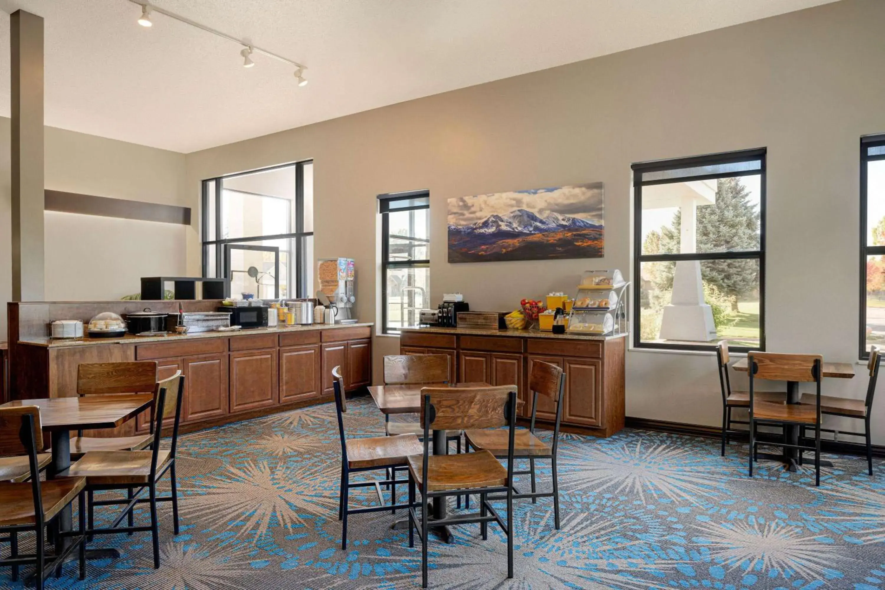 Breakfast in Days Inn by Wyndham Carbondale Breakfast in Days Inn by Wyndham Carbondale