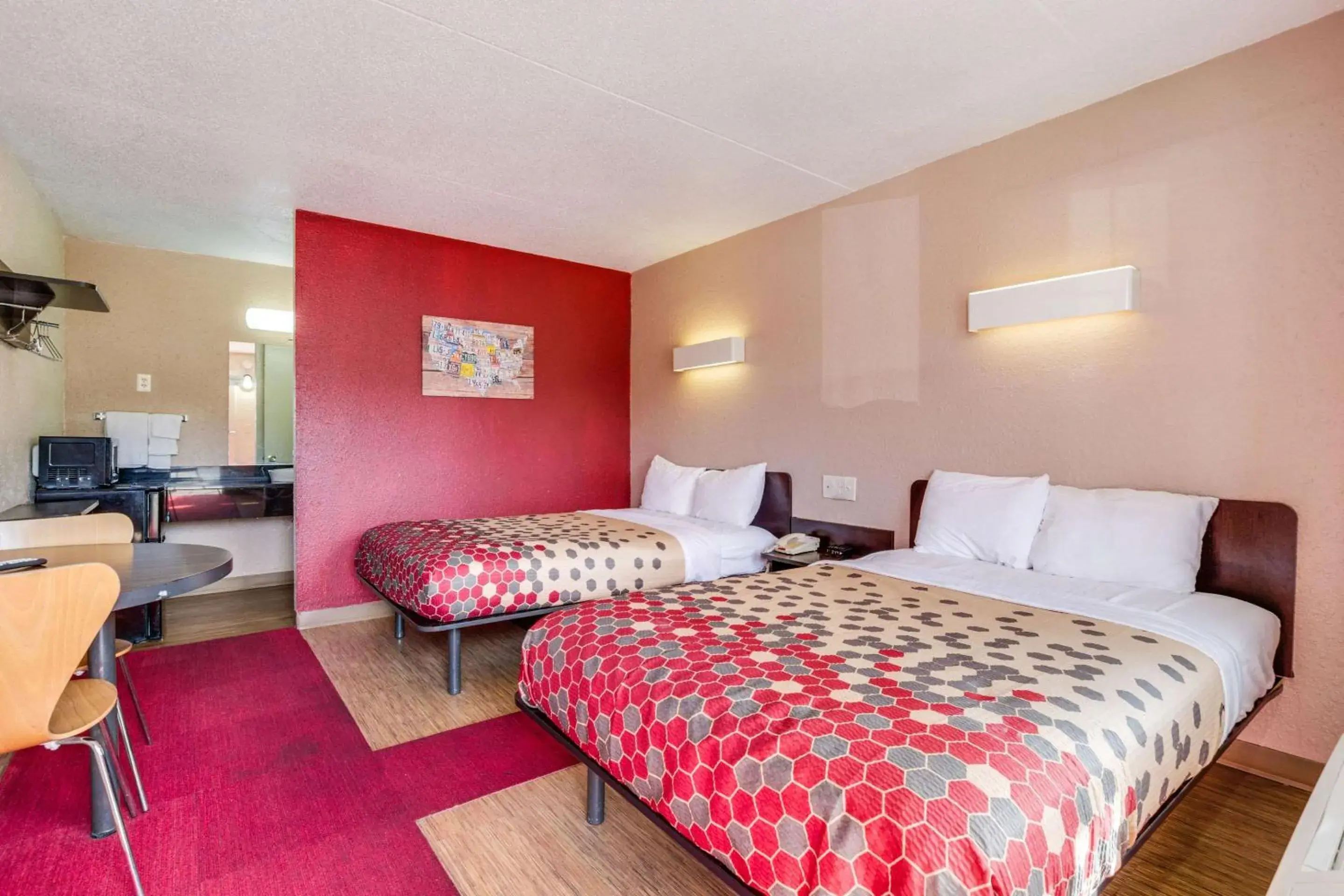 Photo of the whole room, Bed in Econo Lodge Inn & Suites