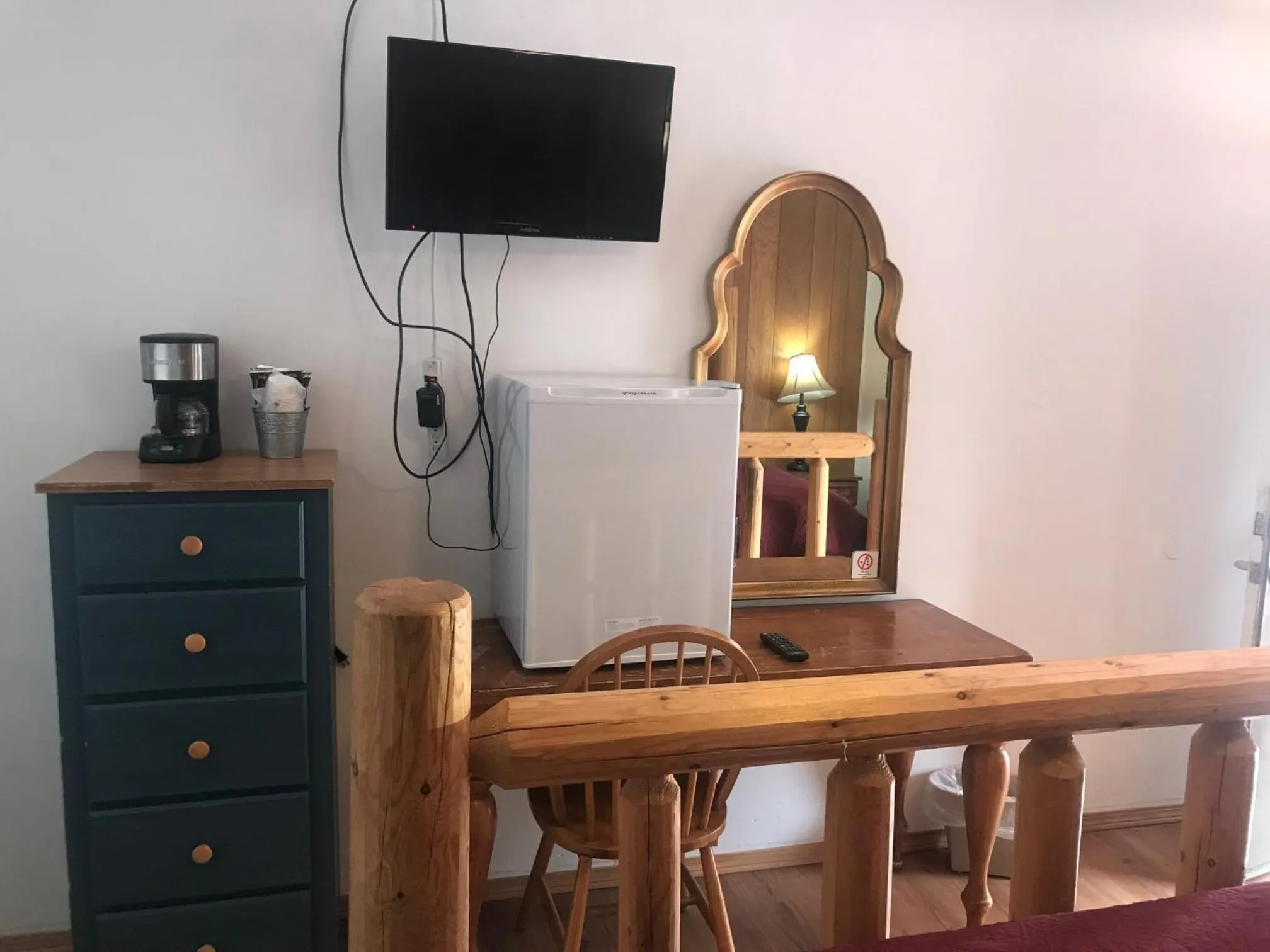 TV and multimedia in Dunsmuir Lodge