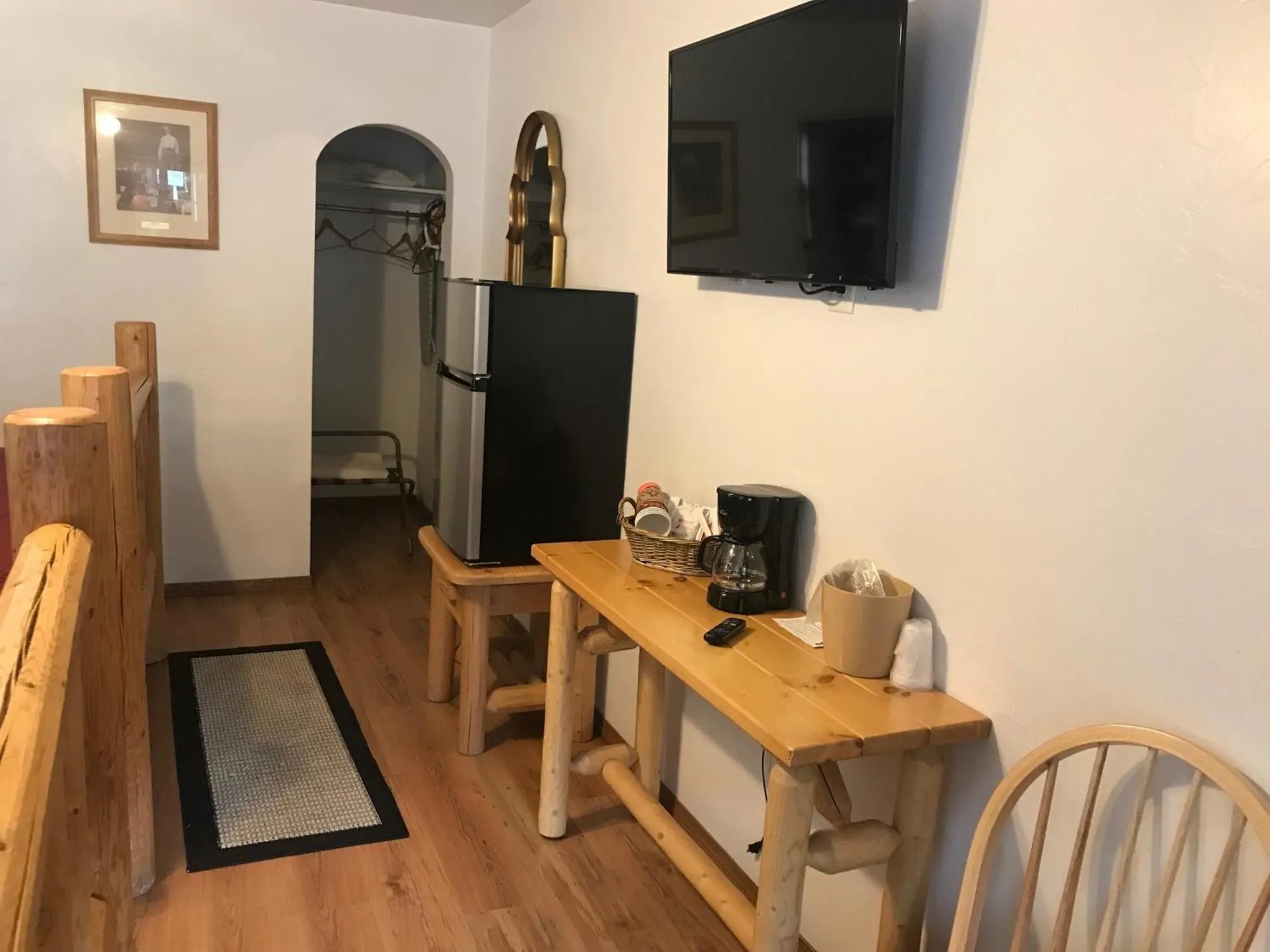 TV and multimedia in Dunsmuir Lodge