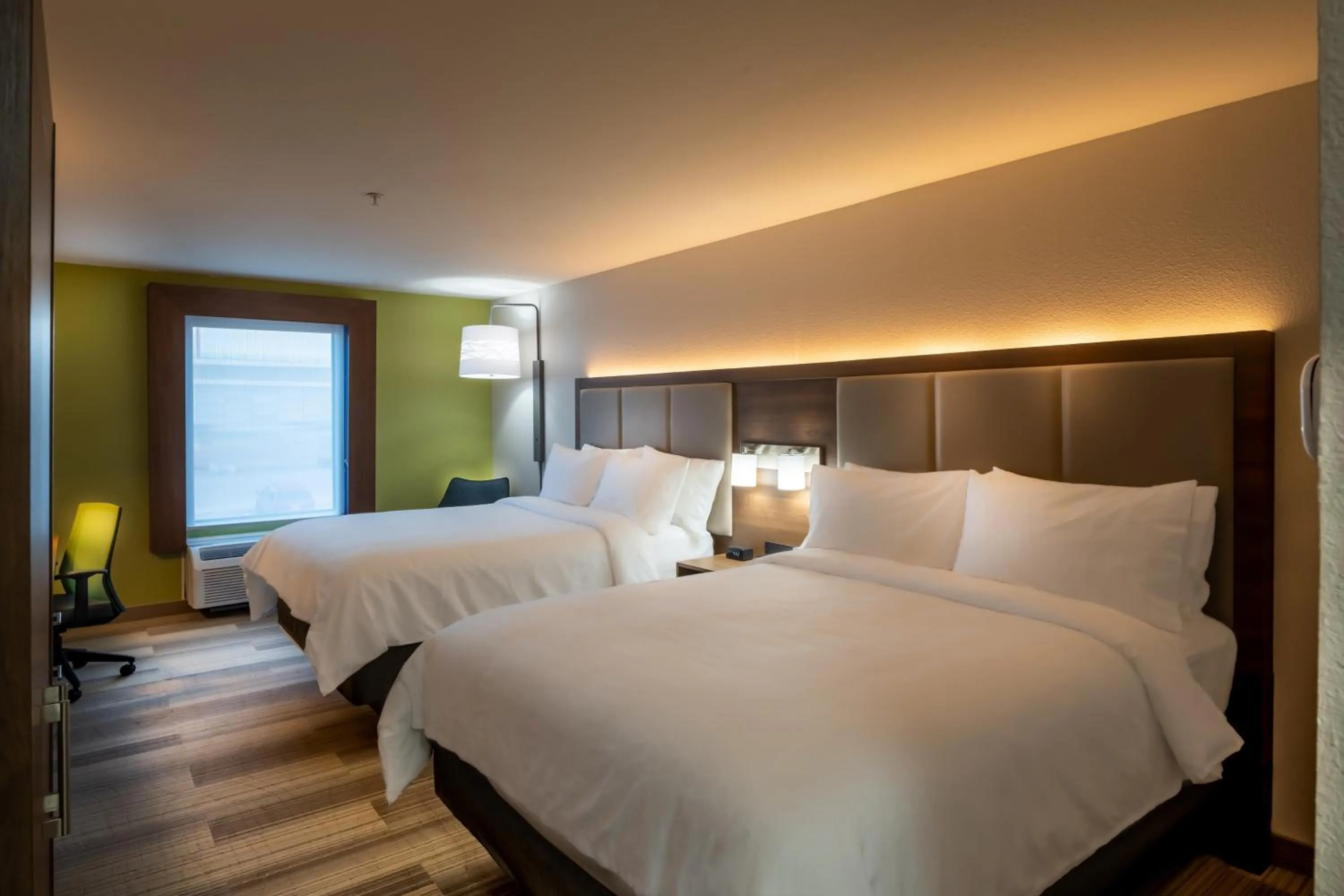 Photo of the whole room in Holiday Inn Express & Suites N Waco Area - West by IHG