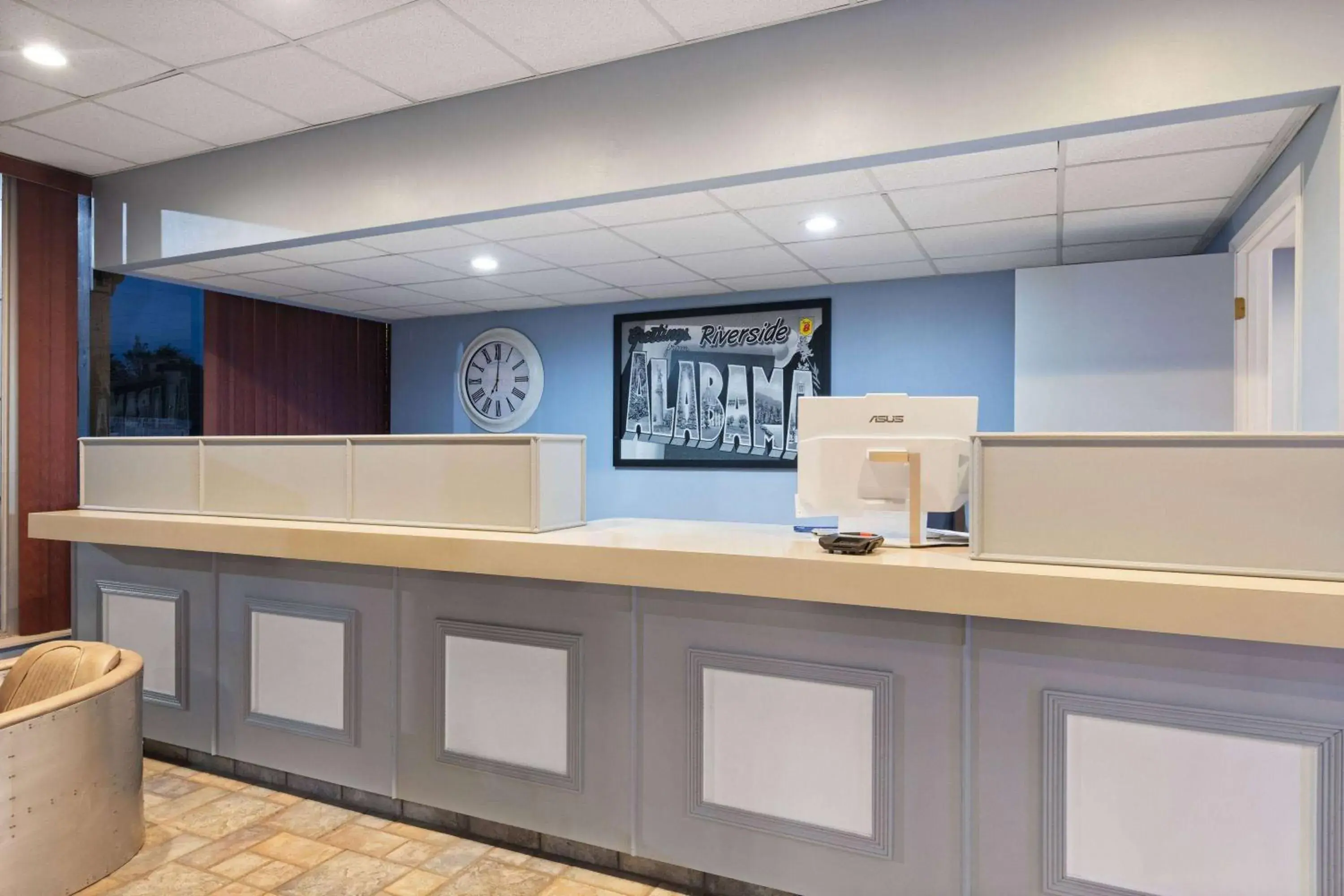Lobby or reception in Super 8 by Wyndham Riverside AL Lobby or reception in Super 8 by Wyndham Riverside AL