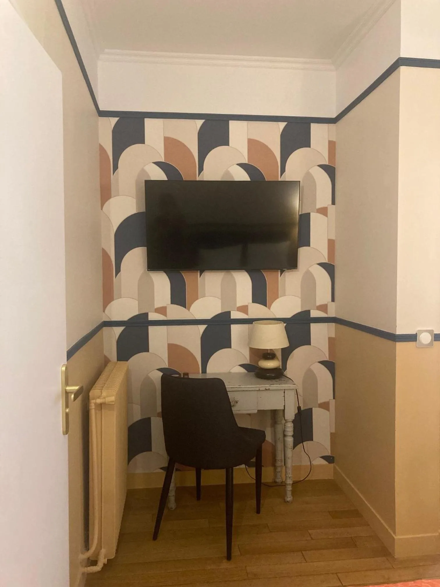 TV and multimedia in Hotel Boileau