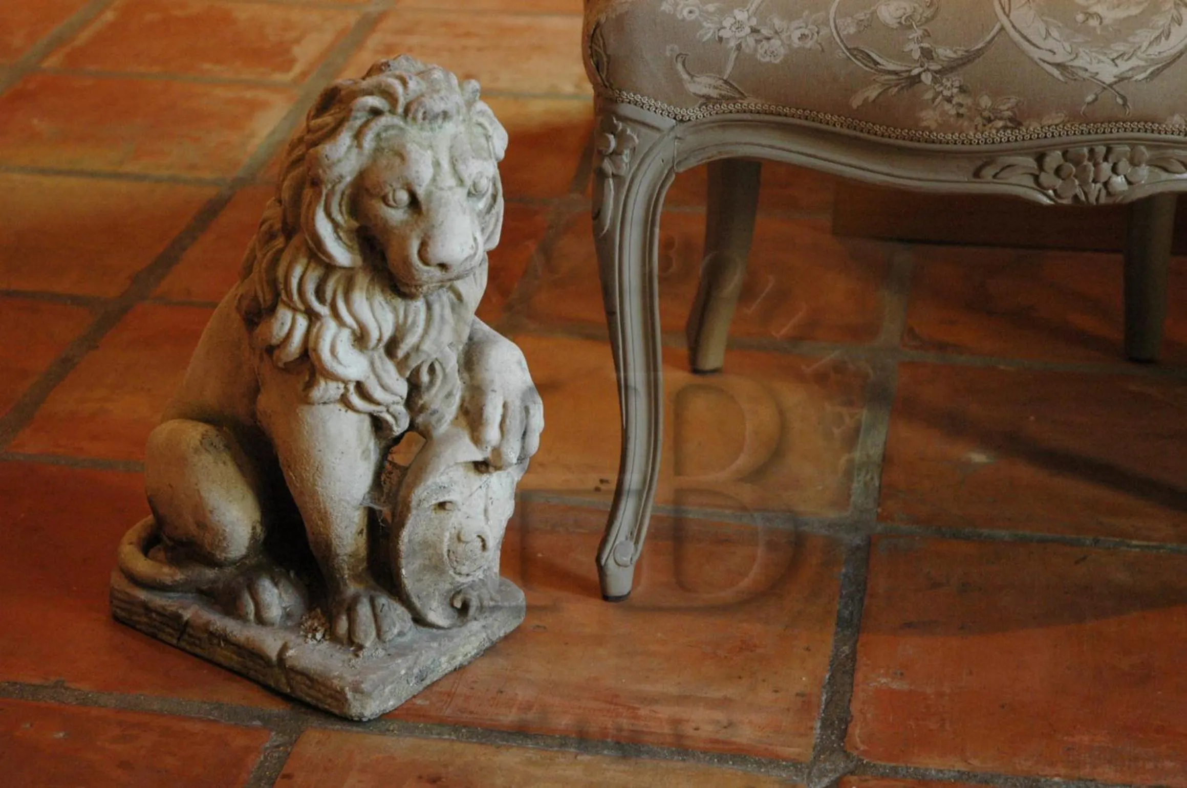 Decorative detail in Hotel Boileau