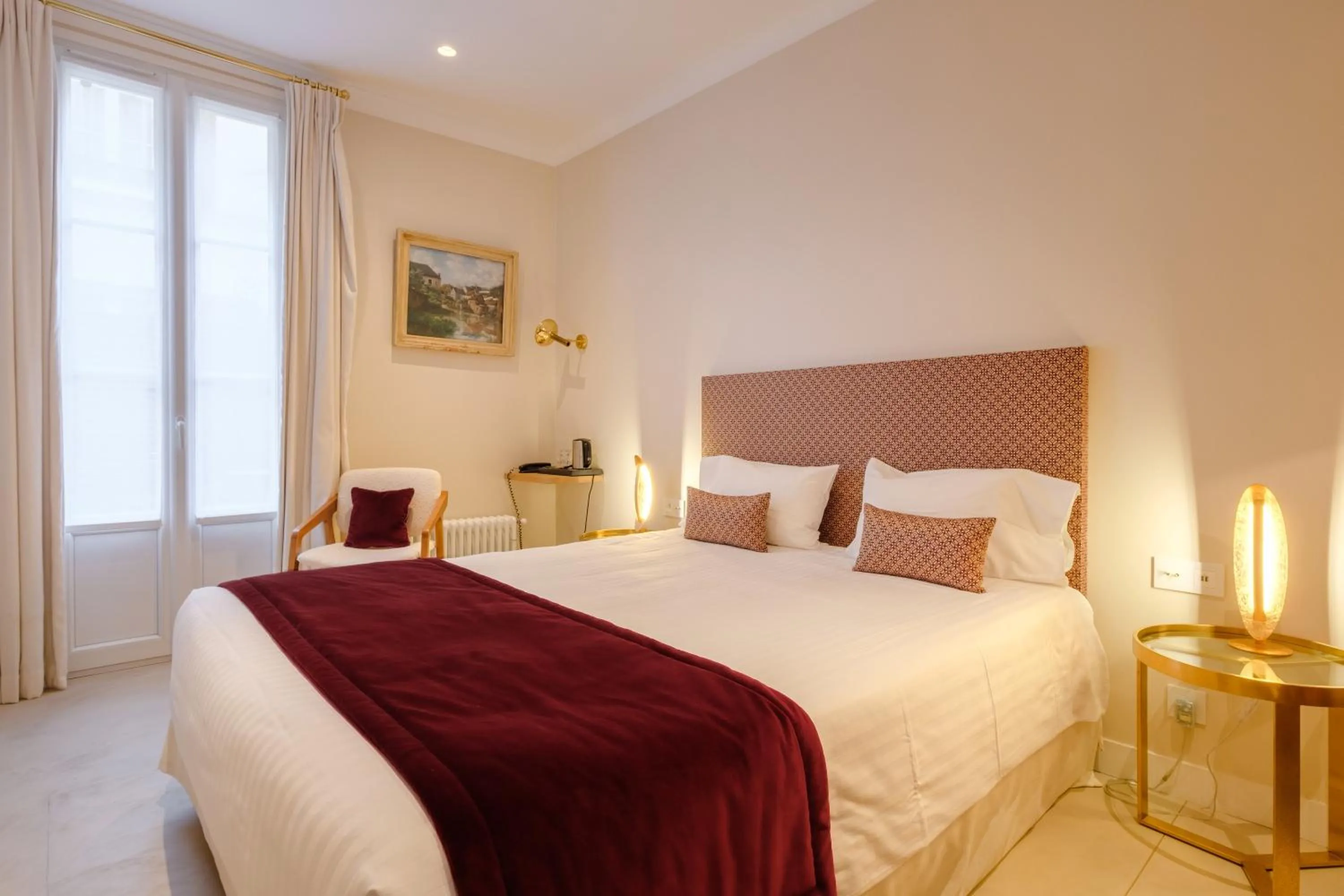 Bedroom, Bed in Hotel Boileau