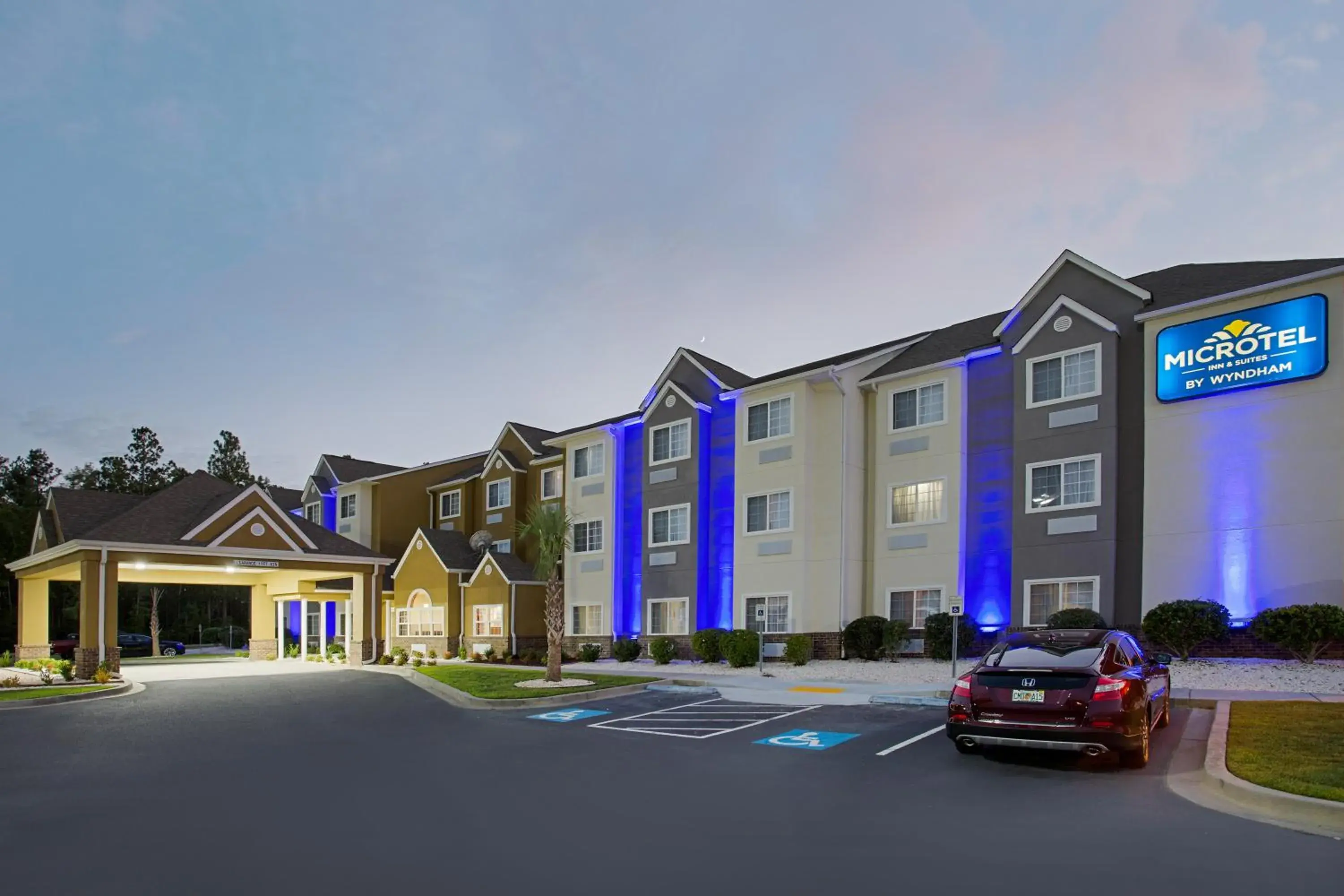 Property building in Microtel Inn & Suites by Wyndham Walterboro Property building in Microtel Inn & Suites by Wyndham Walterboro
