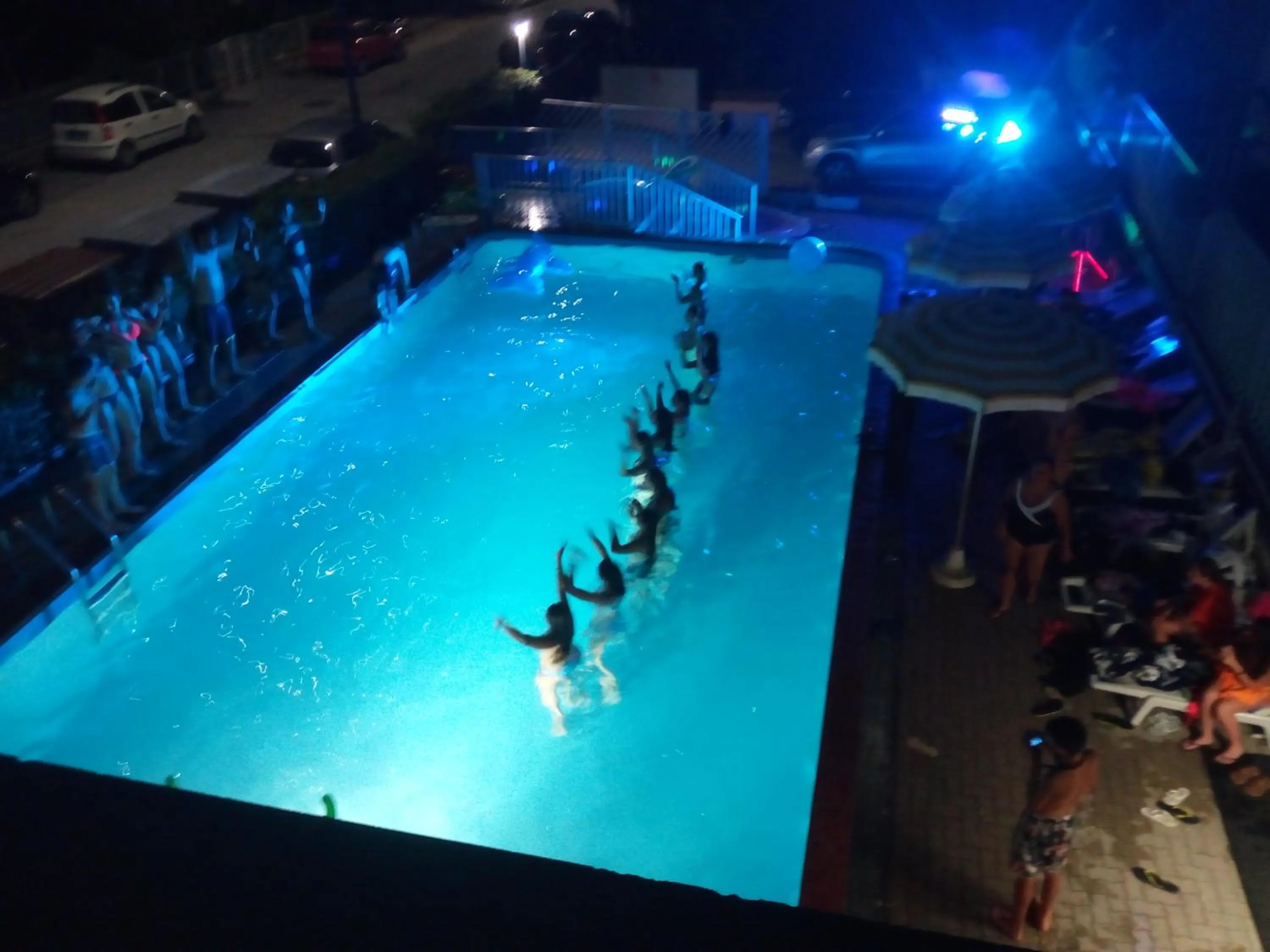 Swimming pool in HOTEL OTELLO