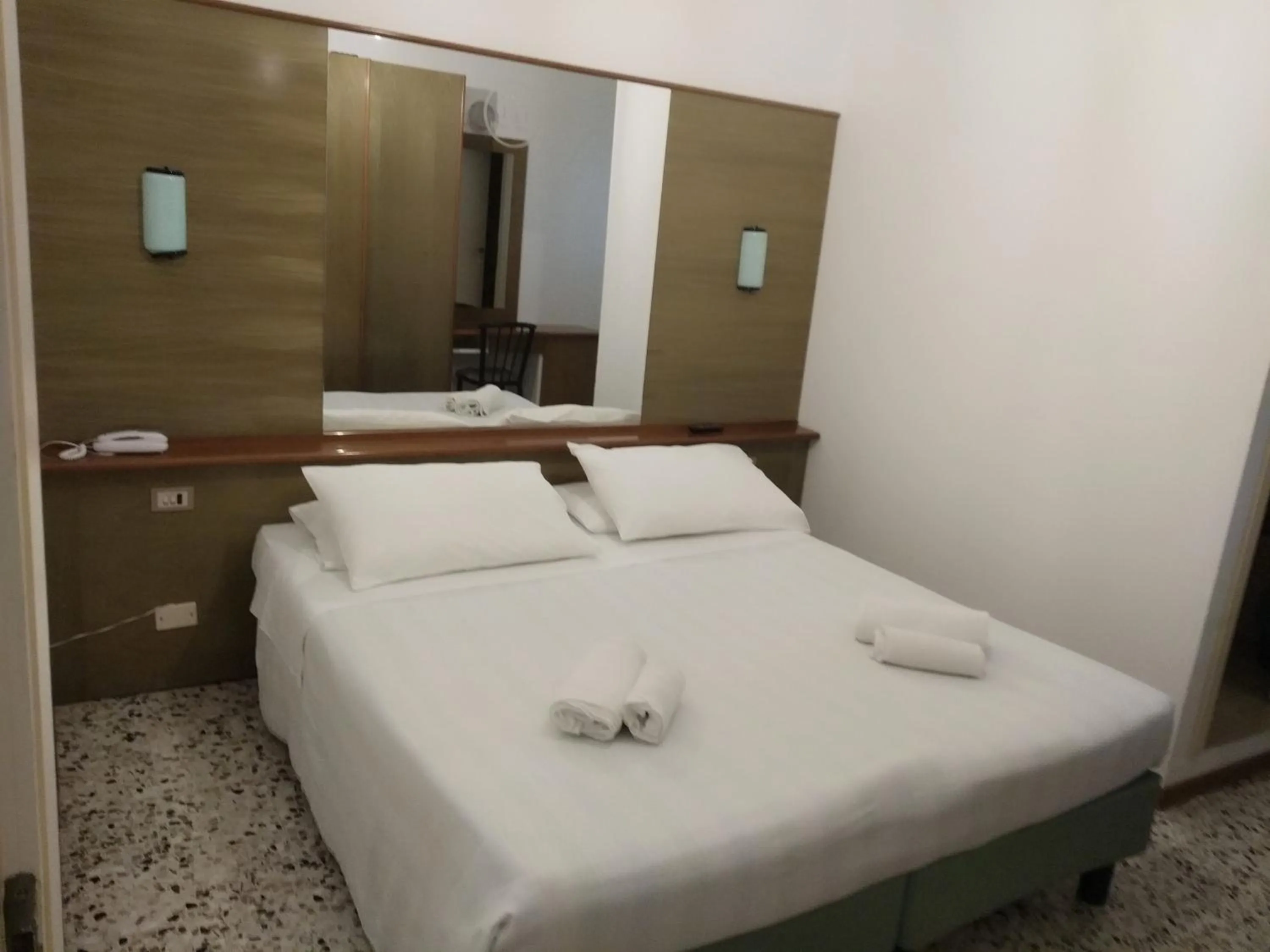 Bedroom in HOTEL OTELLO