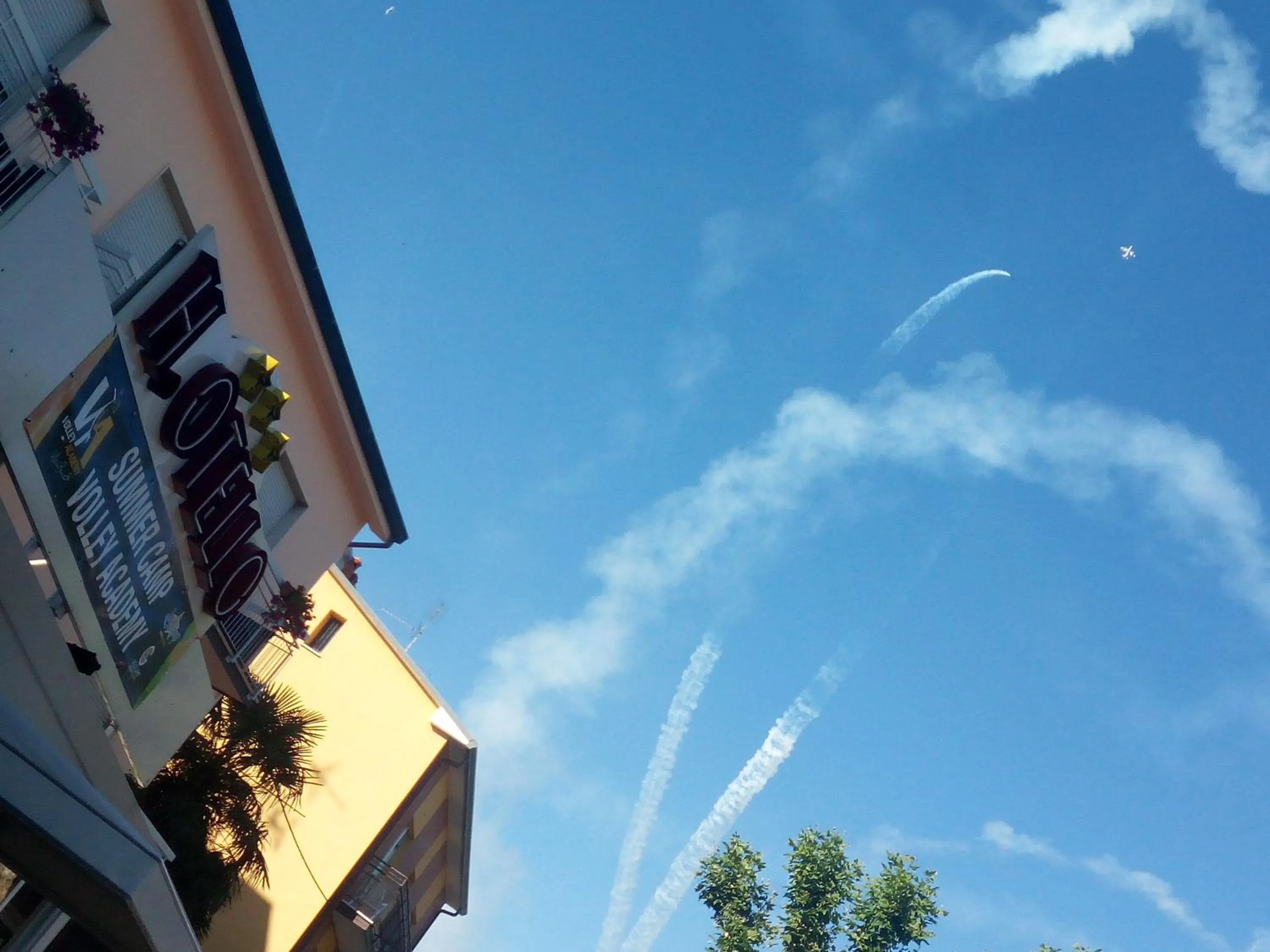 Facade/entrance in HOTEL OTELLO