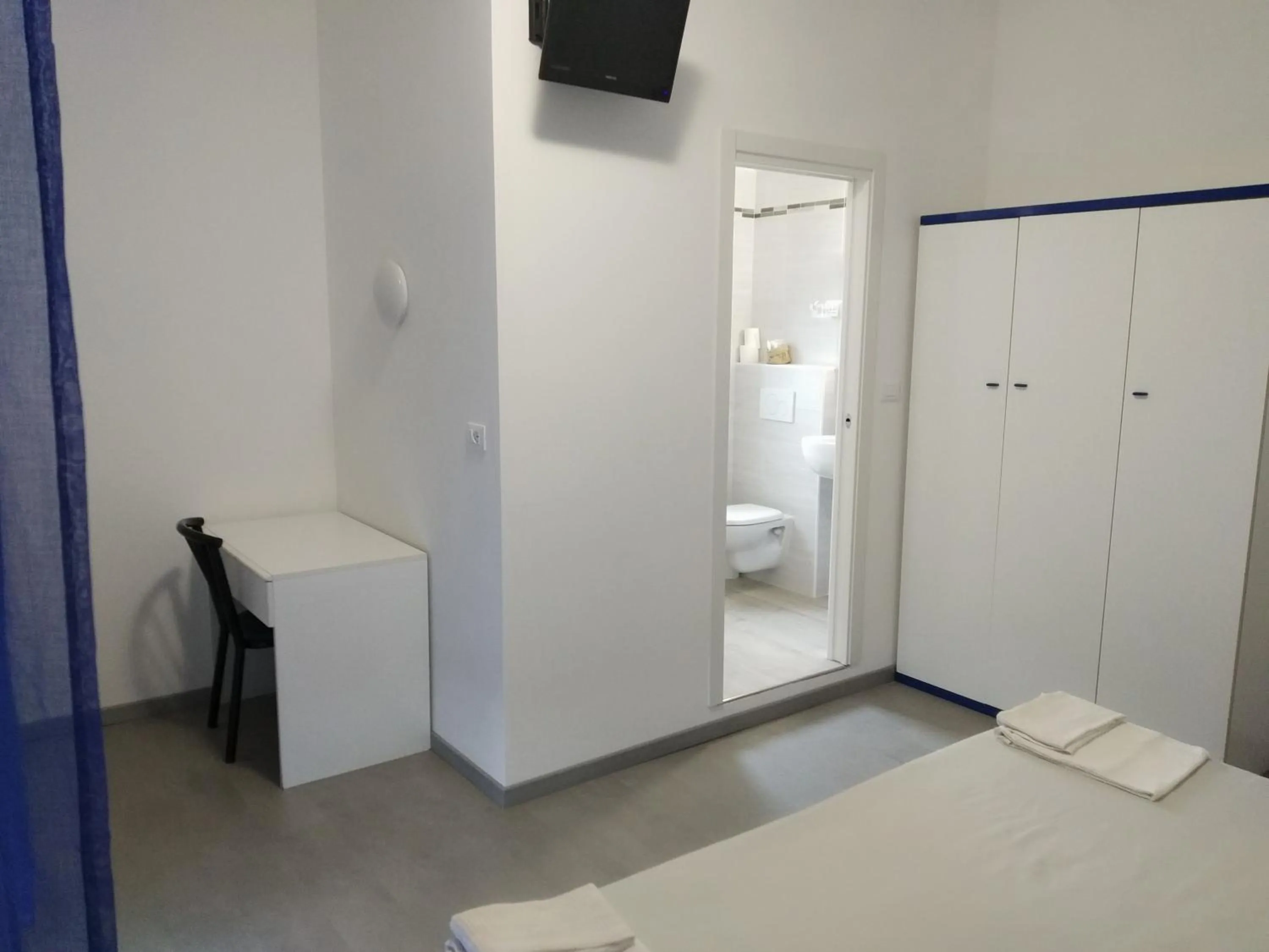 Bedroom in HOTEL OTELLO