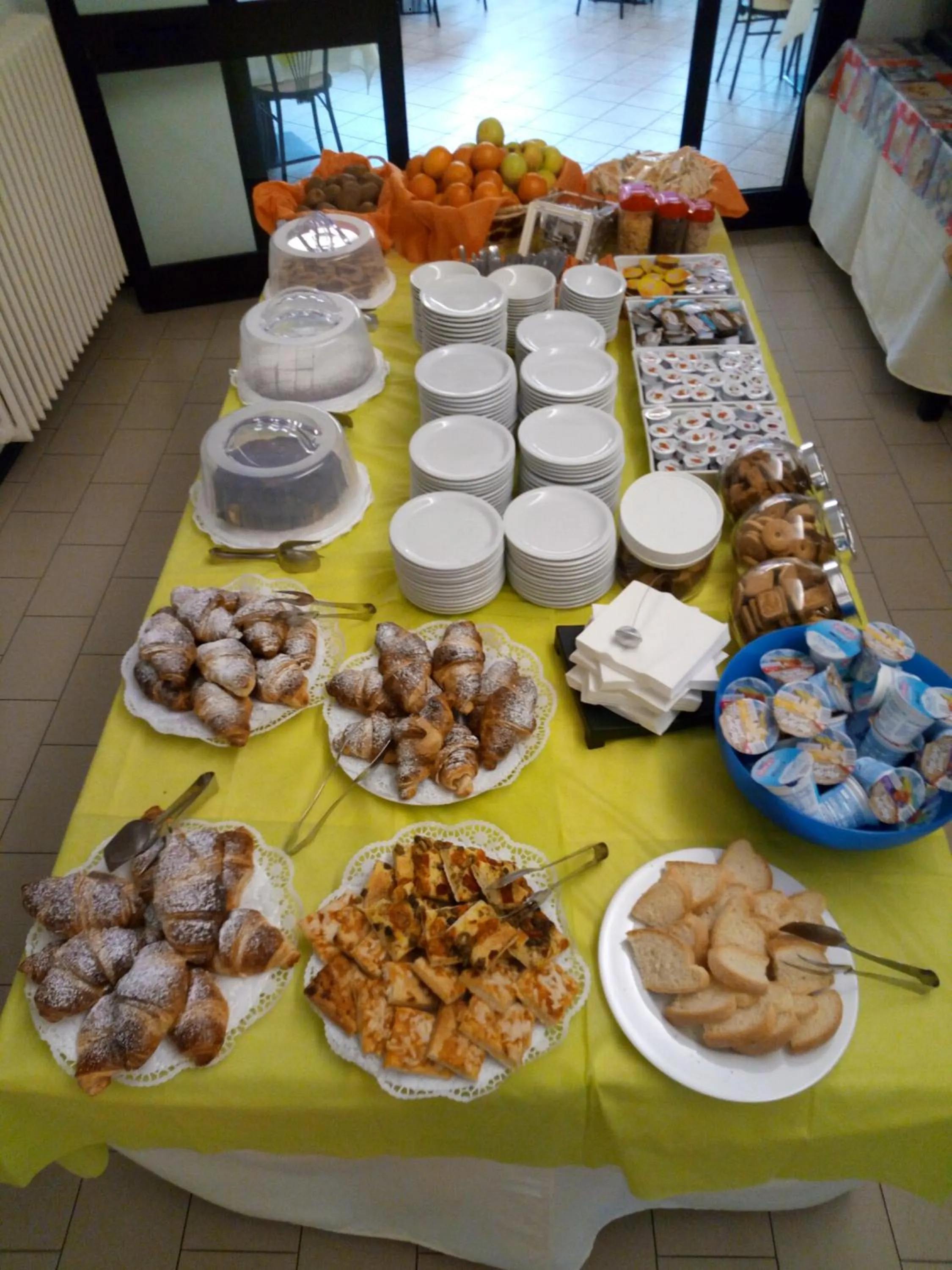 Food and drinks in HOTEL OTELLO