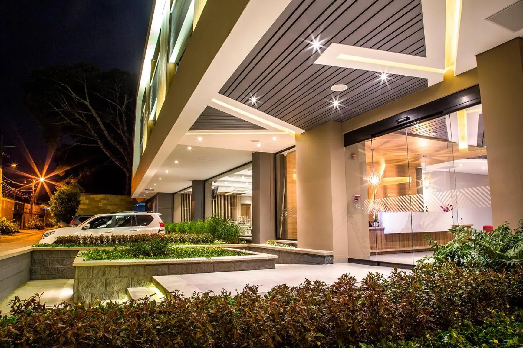 Facade/entrance in Hotel Pance 122 Wellness Spa Facade/entrance in Hotel Pance 122 Wellness Spa