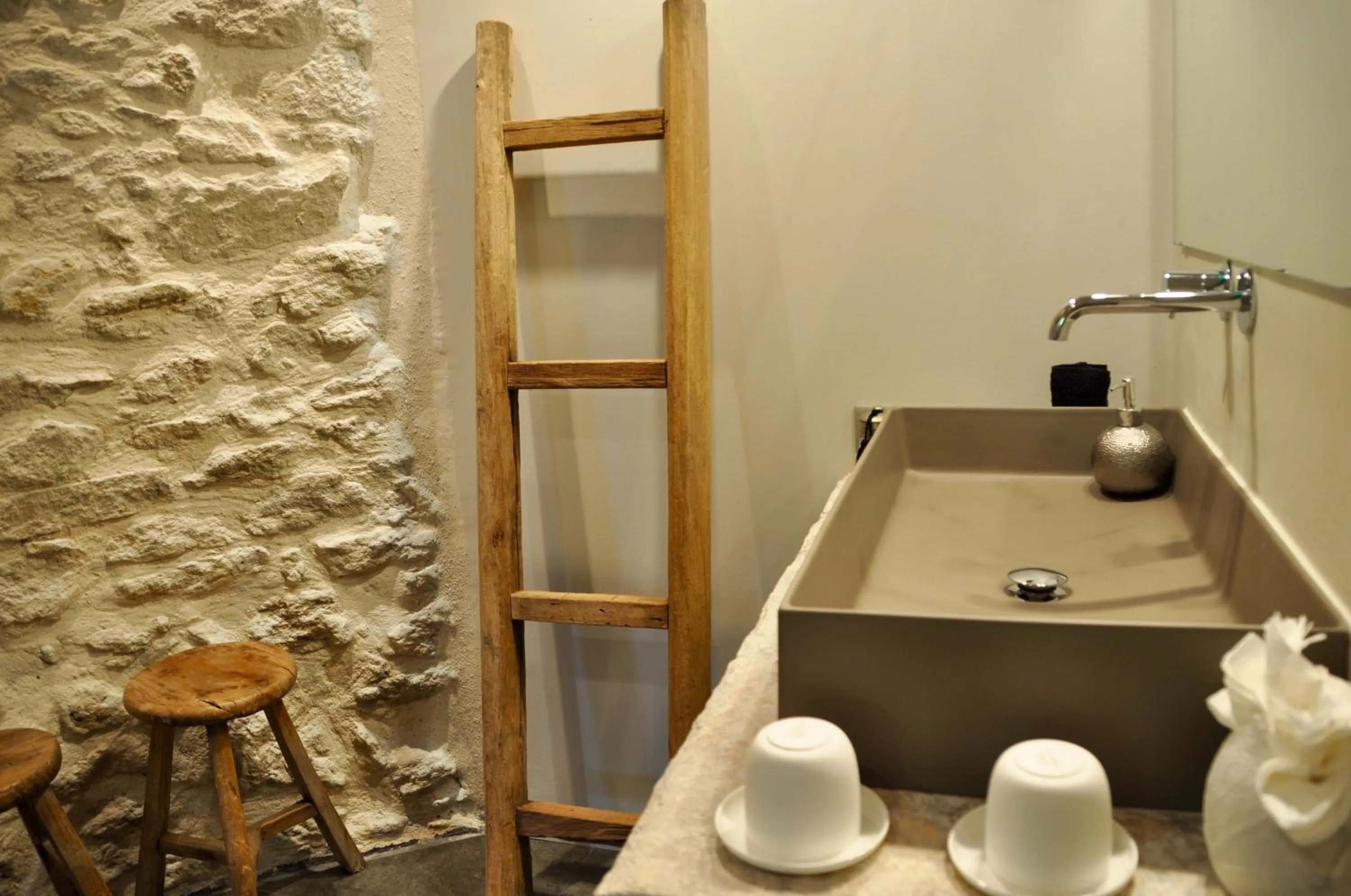 Bathroom in Provence Km28
