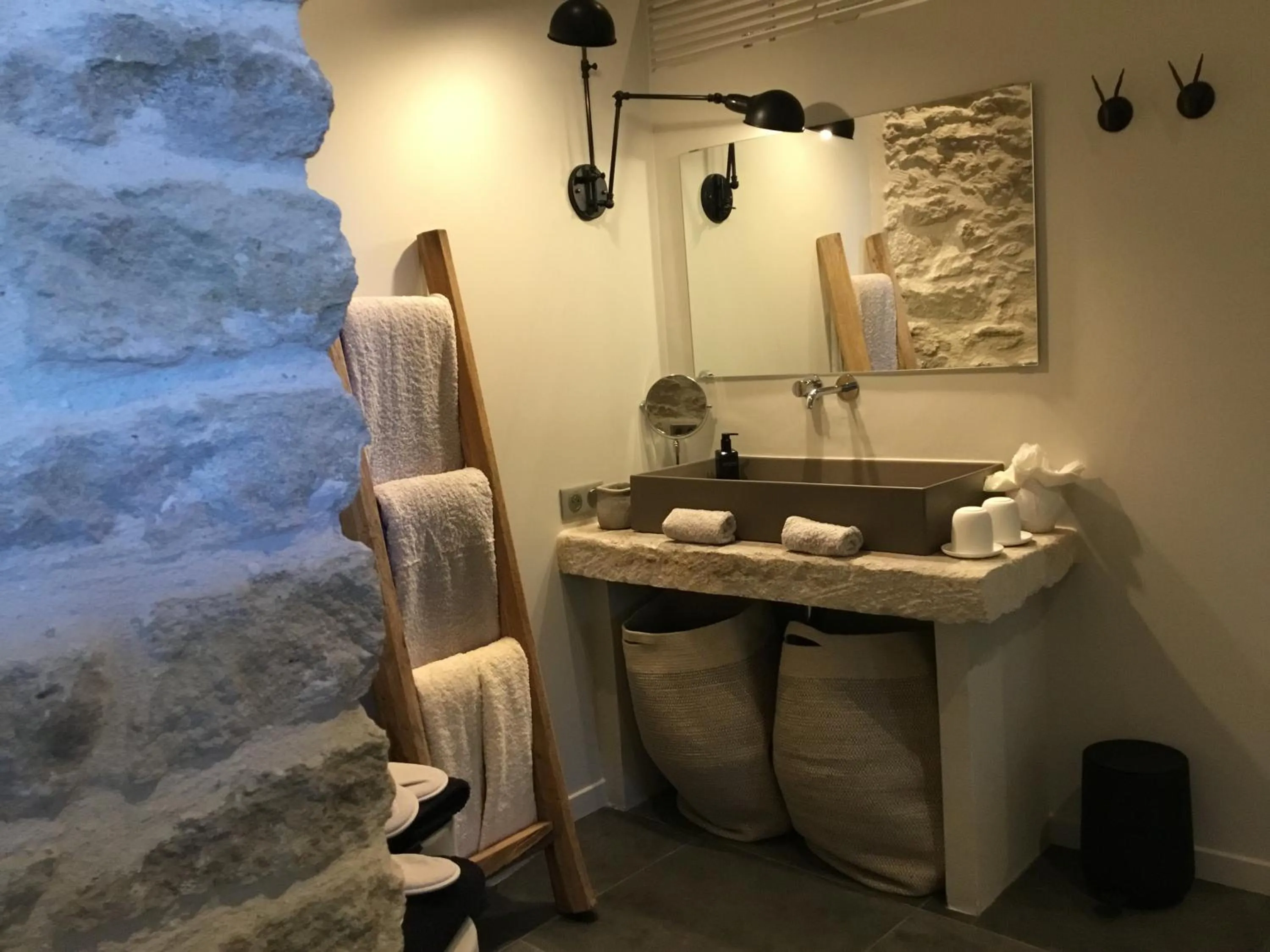 Bathroom in Provence Km28