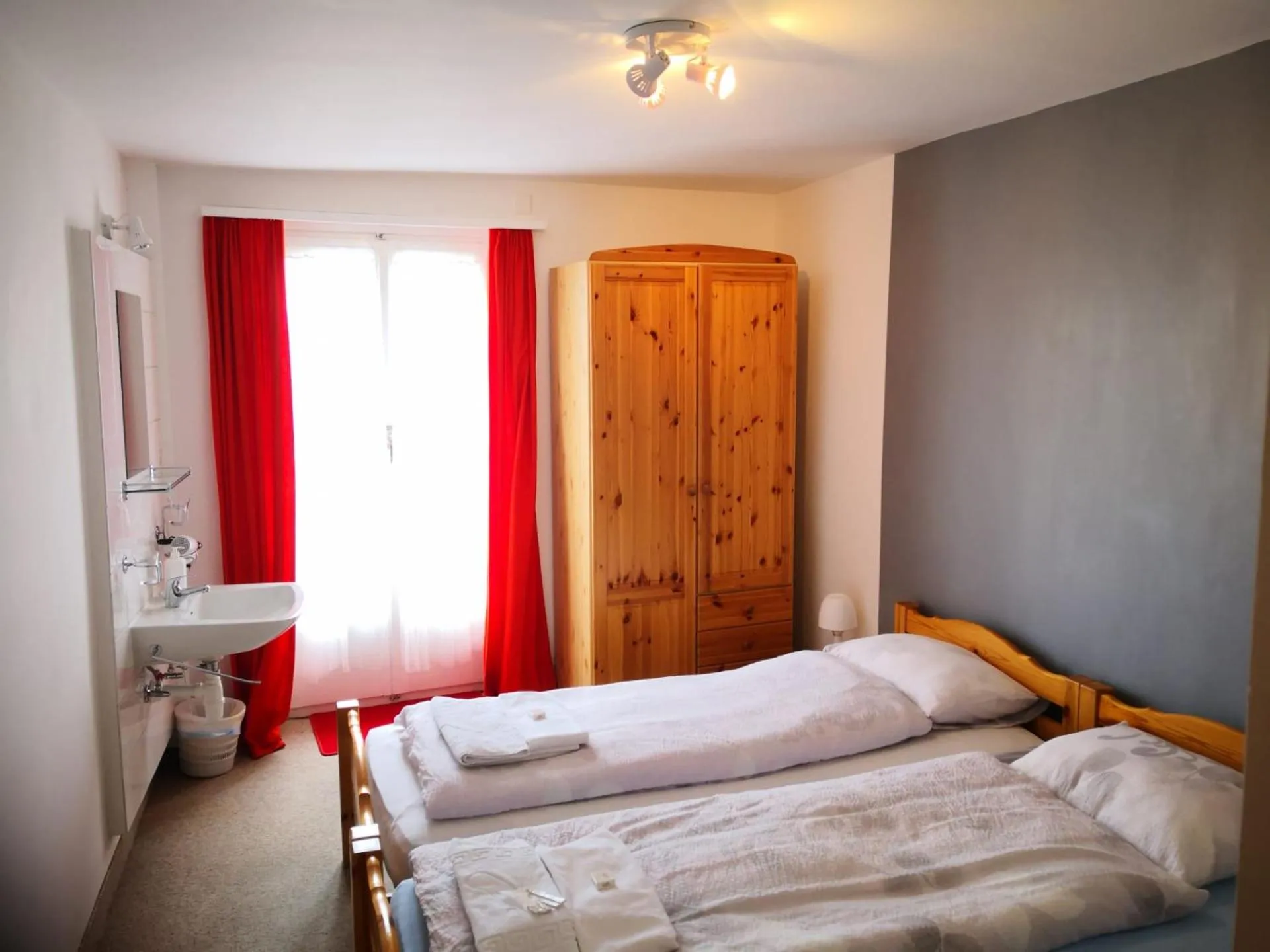 Bed in Weisses Rössli