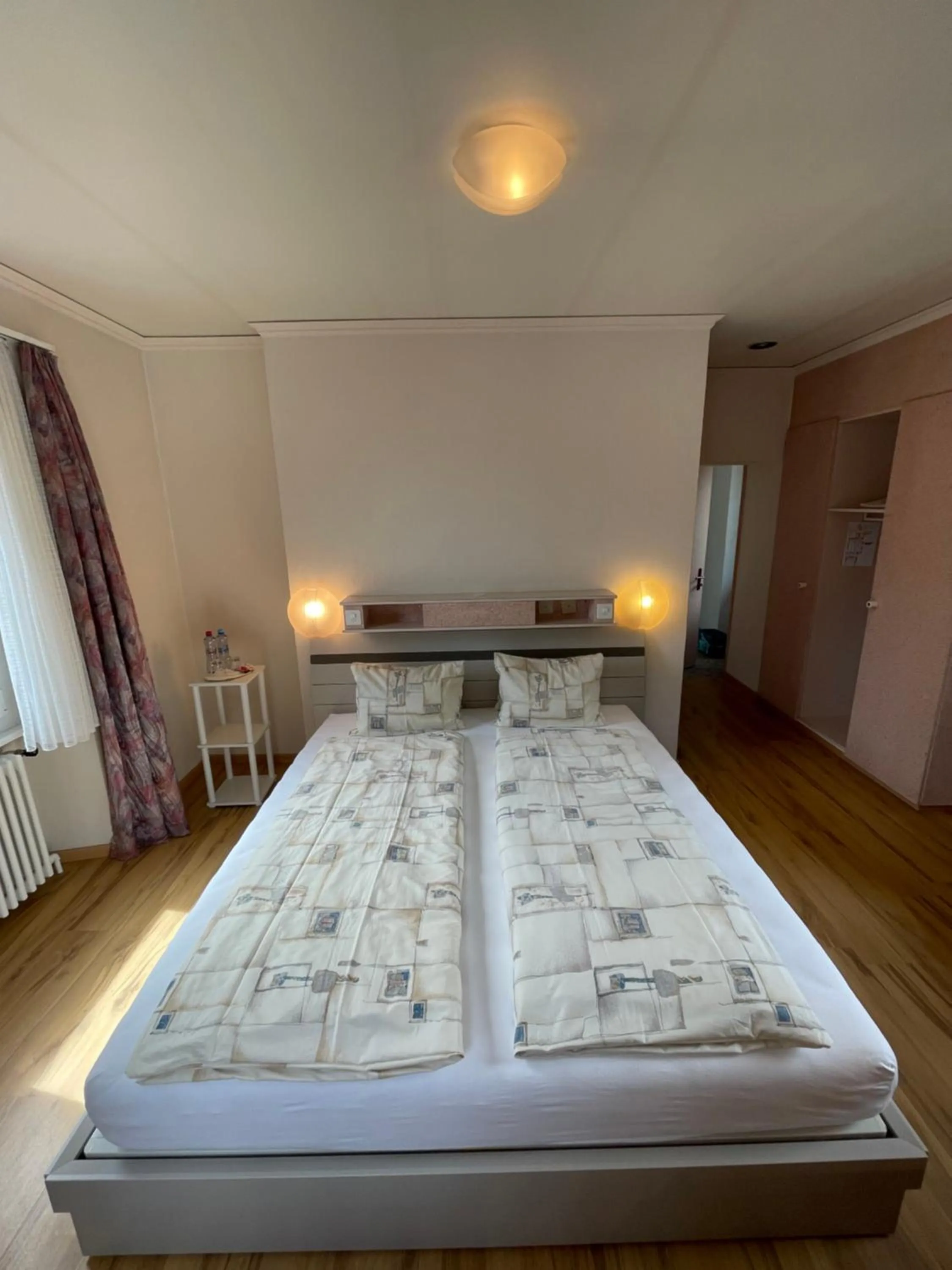 Bed in Weisses Rössli