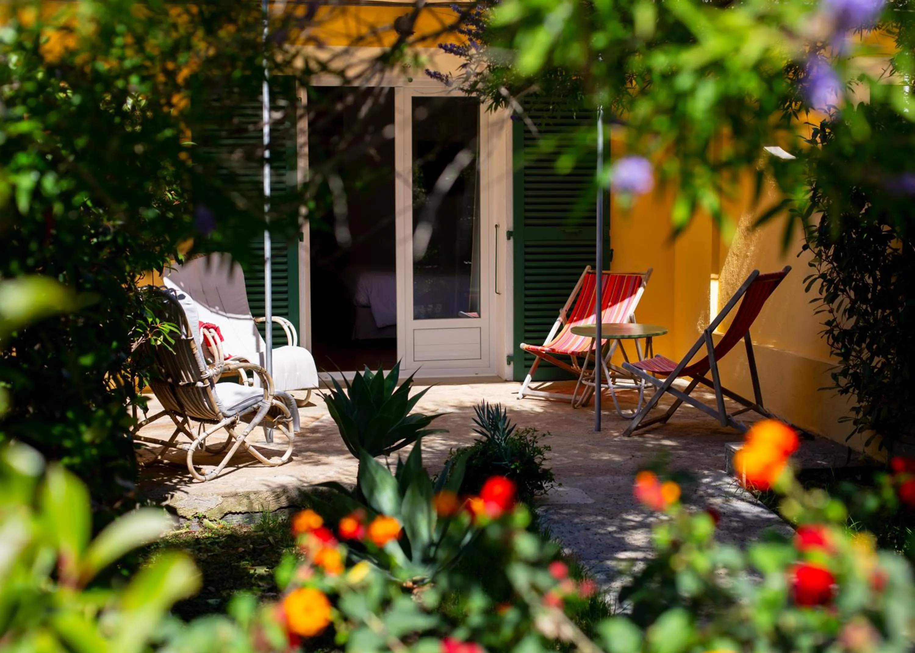 Patio in Demeure Castel Brando Hôtel & Spa
