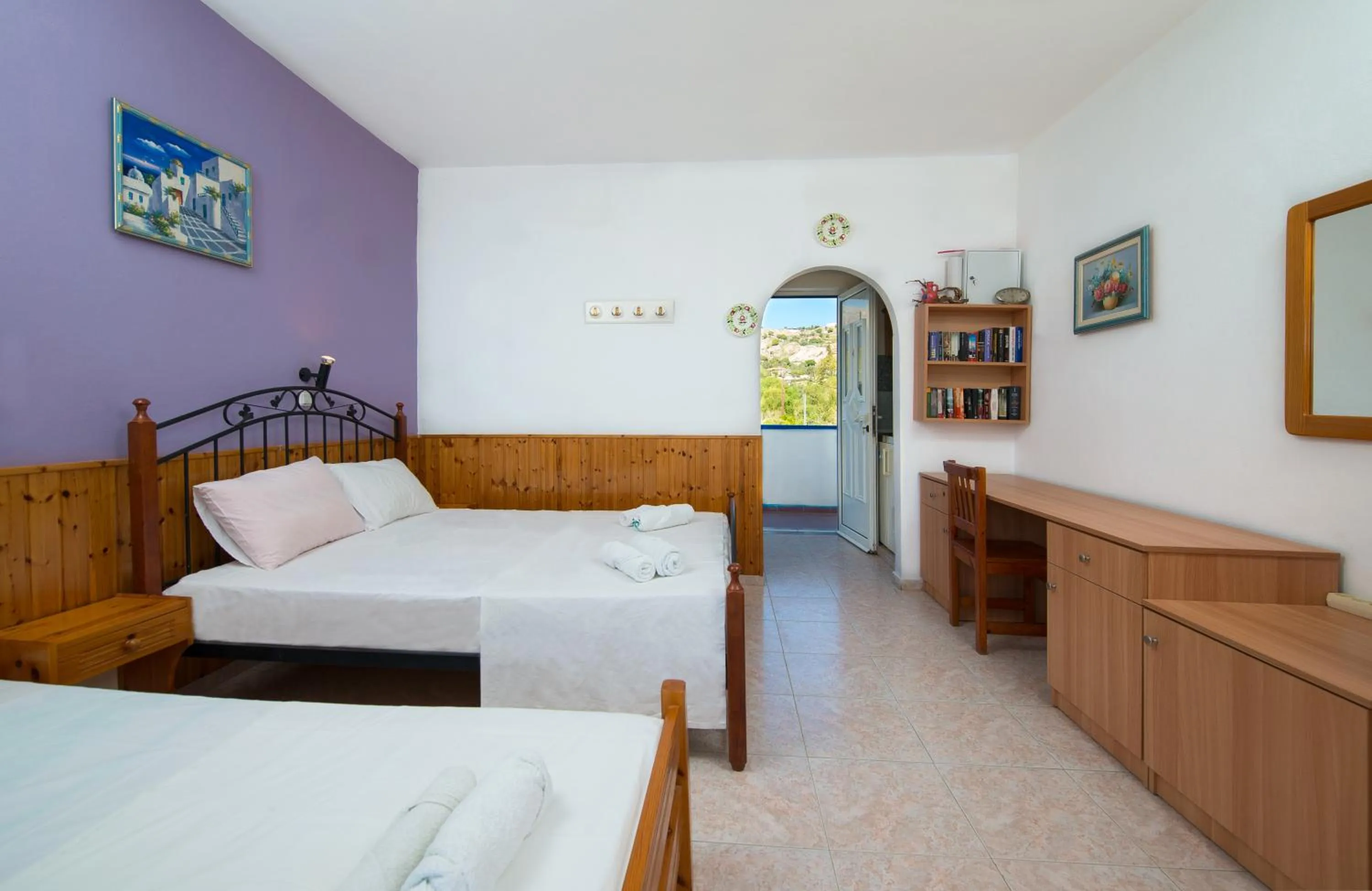 Communal lounge/ TV room in Poseidon Apartment