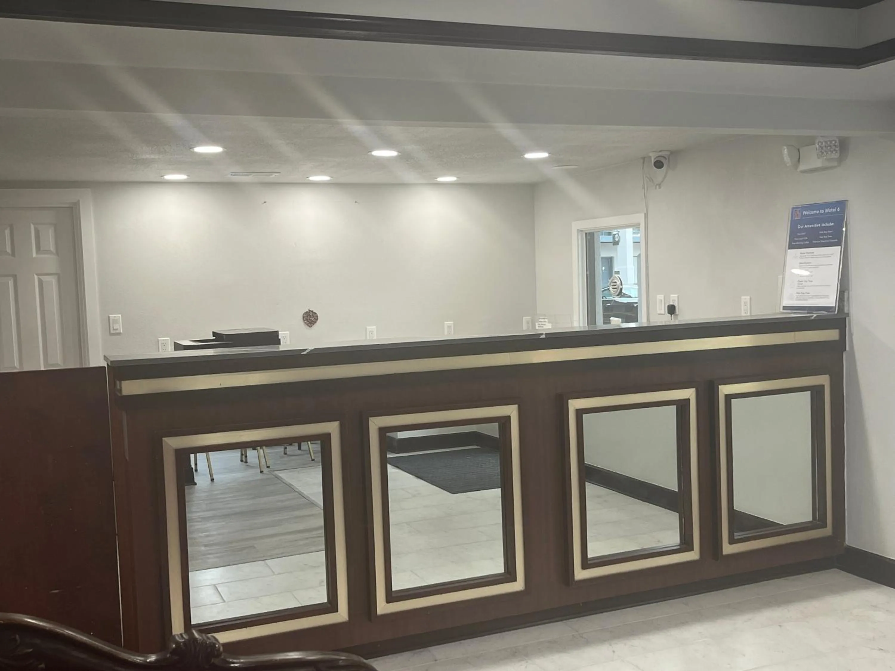 Lobby or reception in Motel 6 Vicksburg, MS