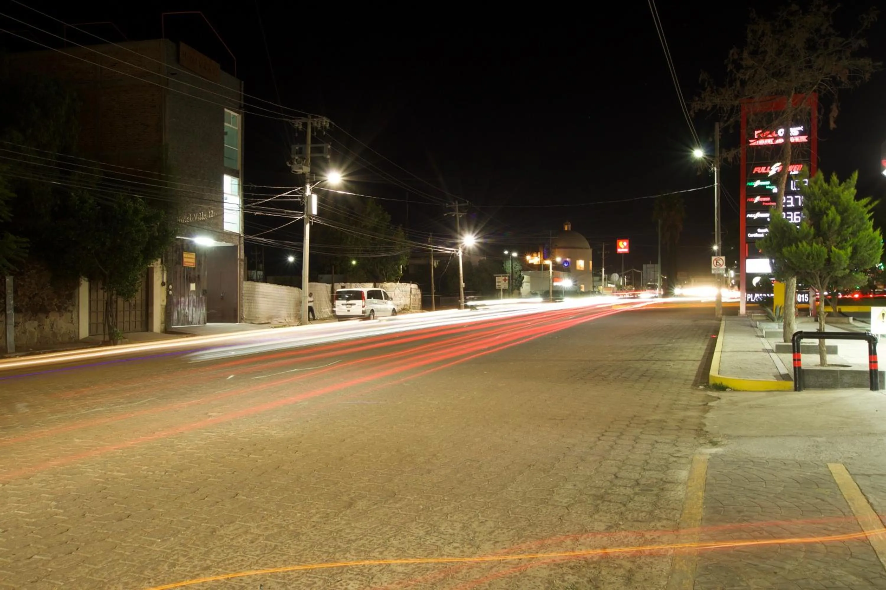 Facade/entrance in Hotel Villa 12 TX