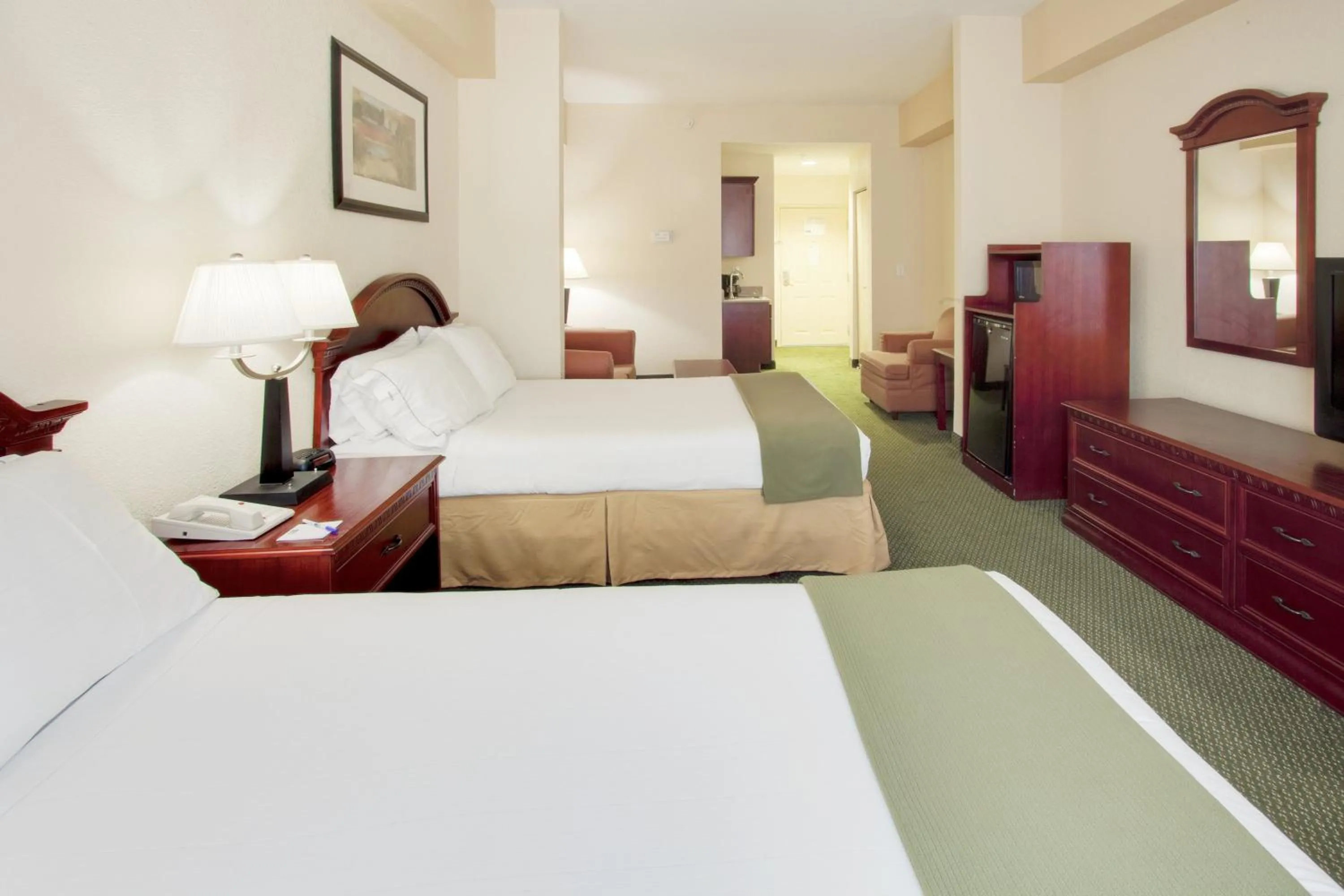 Photo of the whole room, Bed in Holiday Inn Express West Palm Beach Metrocentre by IHG