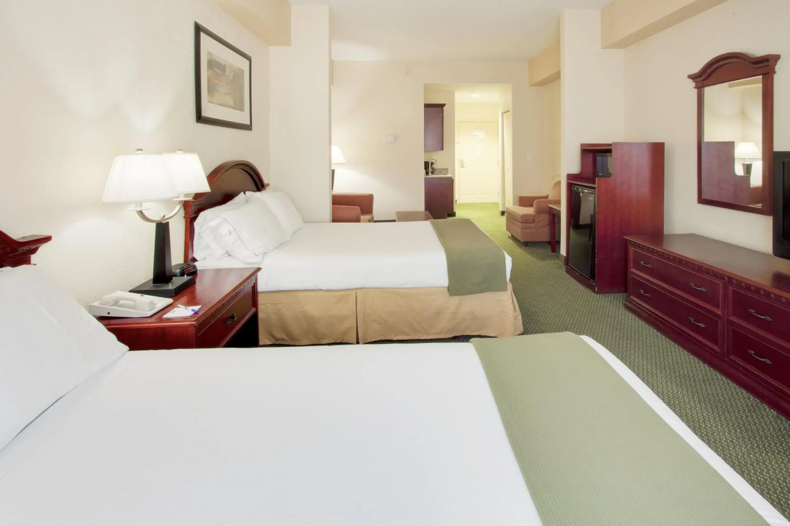 Photo of the whole room, Bed in Holiday Inn Express West Palm Beach Metrocentre by IHG Photo of the whole room, Bed in Holiday Inn Express West Palm Beach Metrocentre by IHG