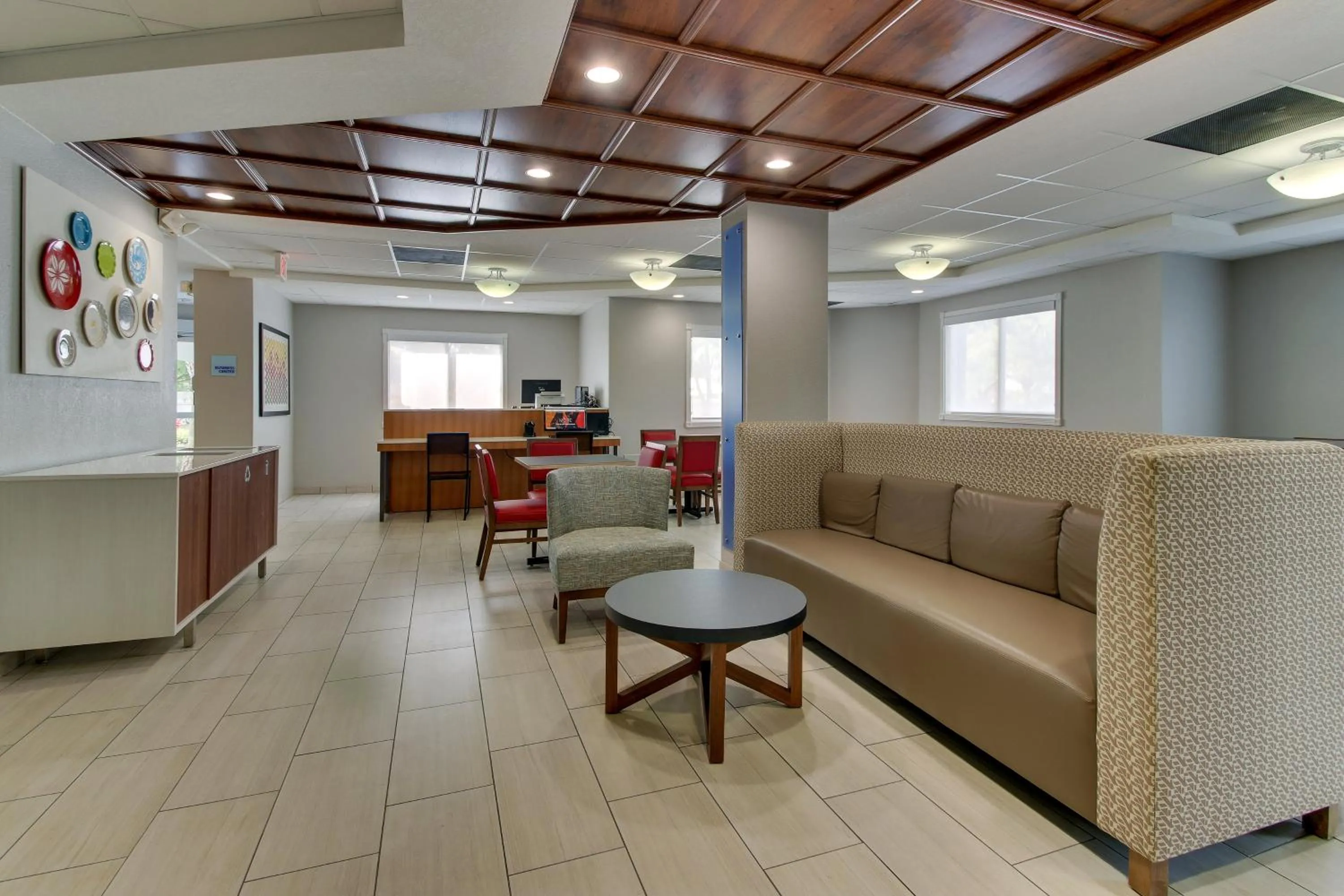 Breakfast in Holiday Inn Express West Palm Beach Metrocentre by IHG