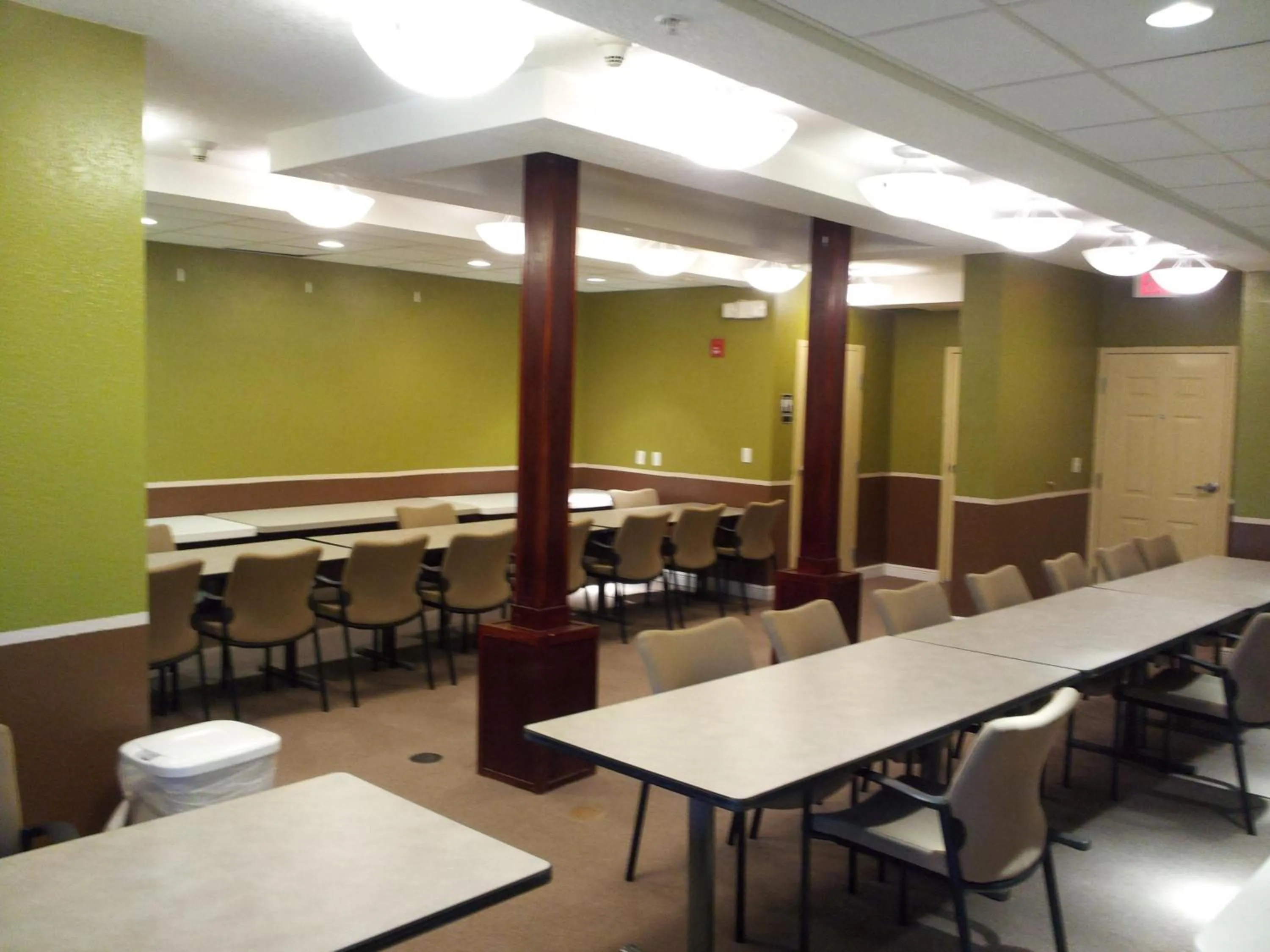 Banquet/Function facilities in Holiday Inn Express West Palm Beach Metrocentre by IHG