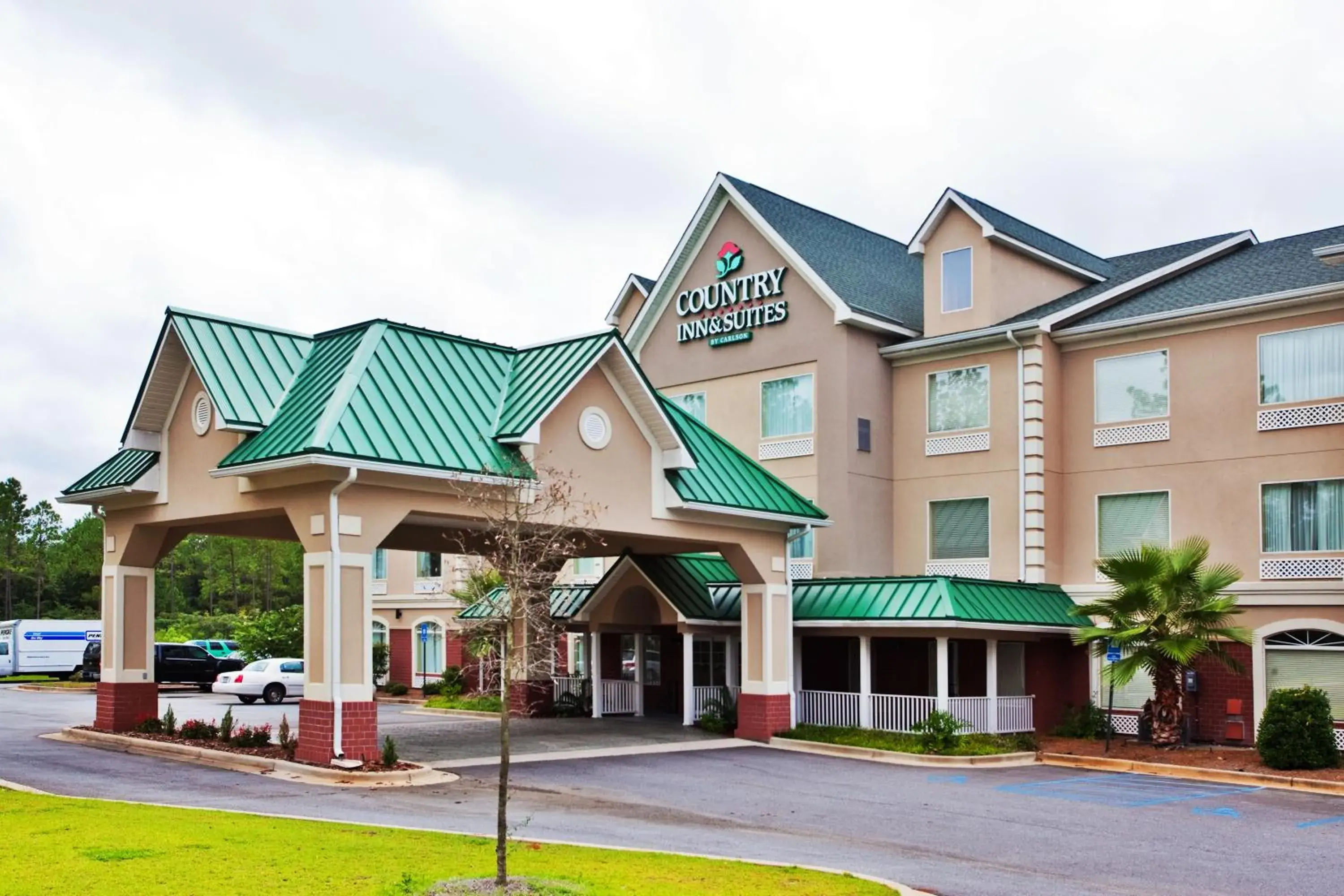 Facade/entrance in Country Inn & Suites by Radisson, Albany, GA Facade/entrance in Country Inn & Suites by Radisson, Albany, GA