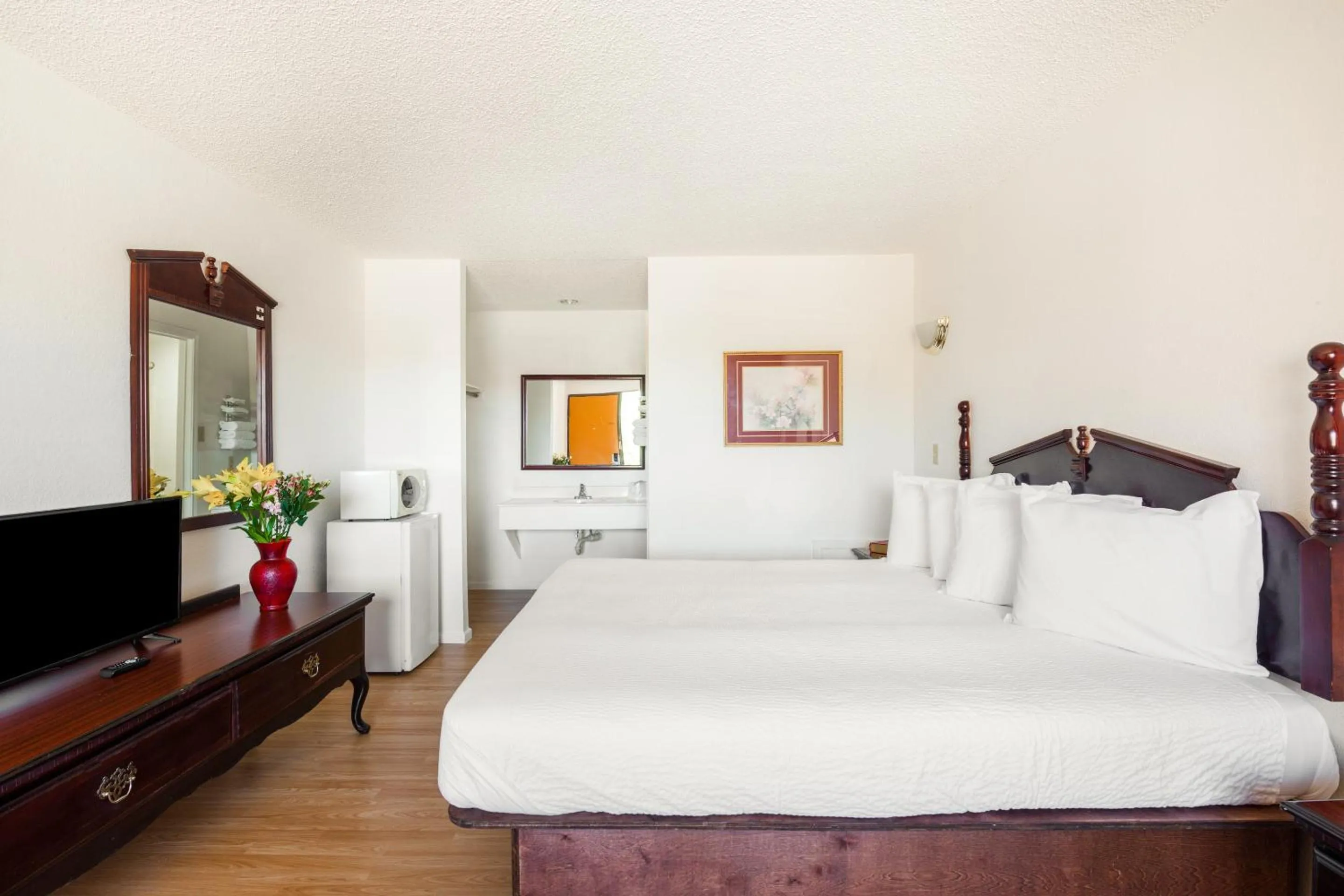 Bedroom, Bed in OYO Hotel Groesbeck