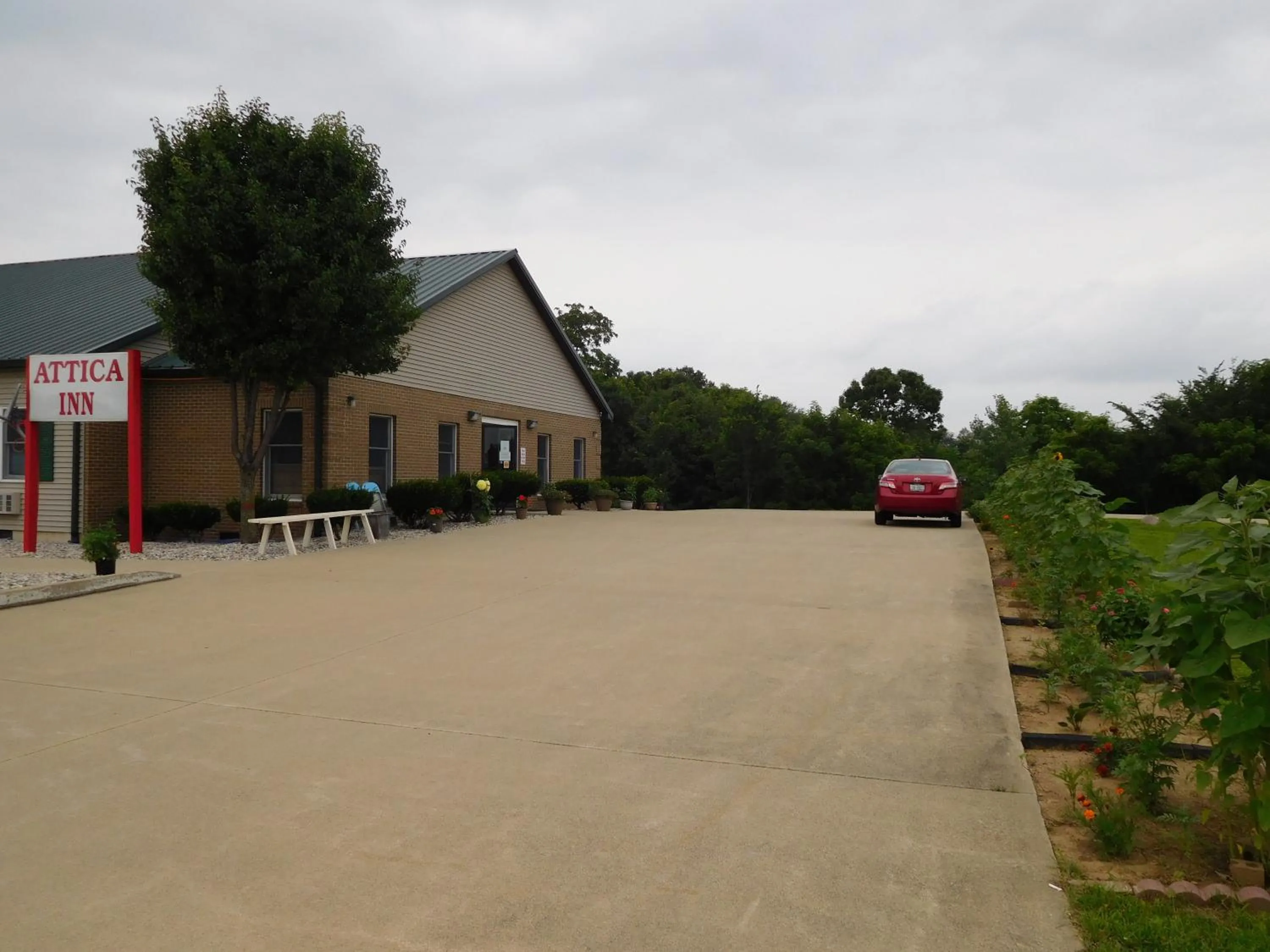 Property building in Attica Inn