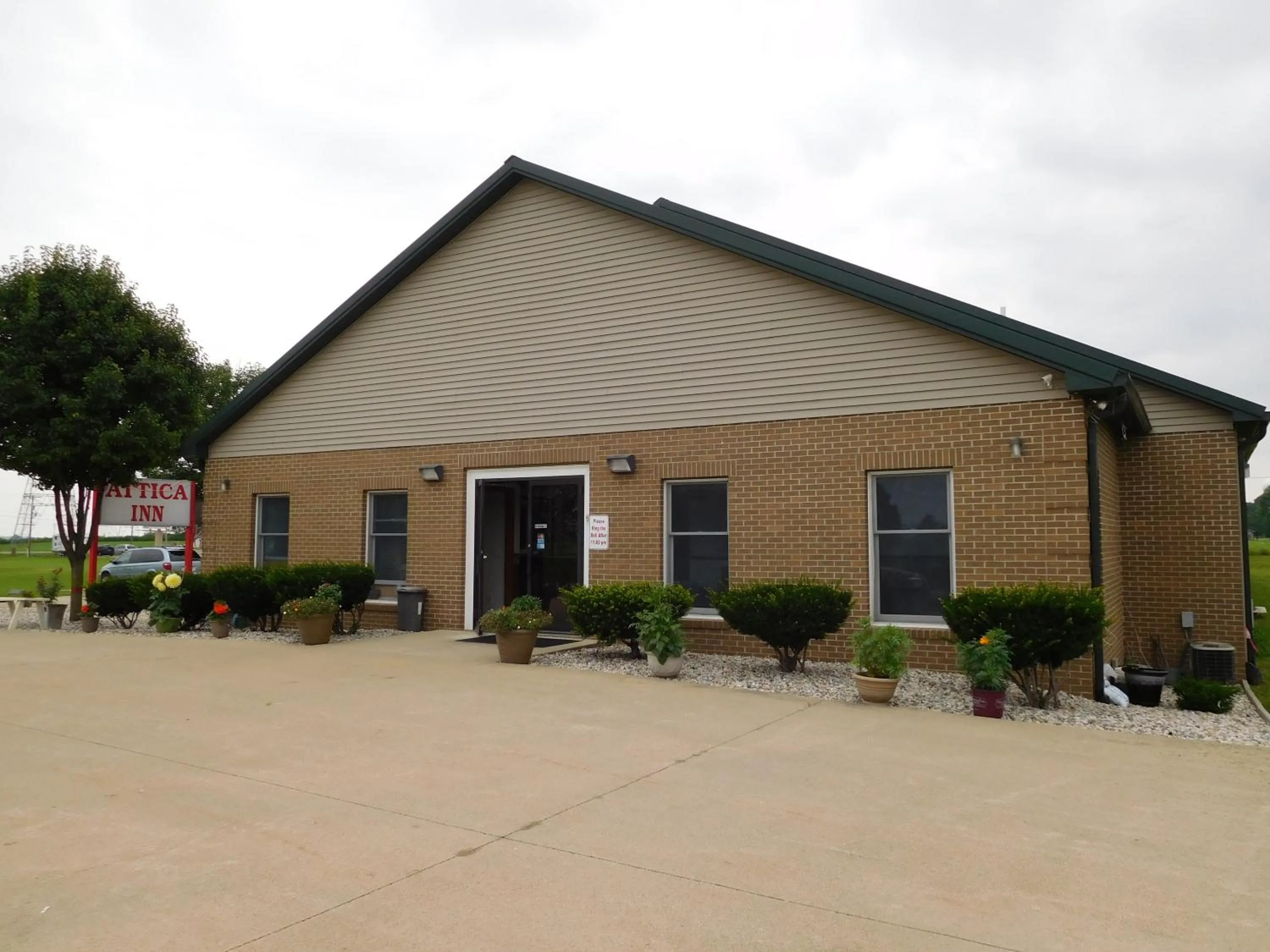 Property building in Attica Inn