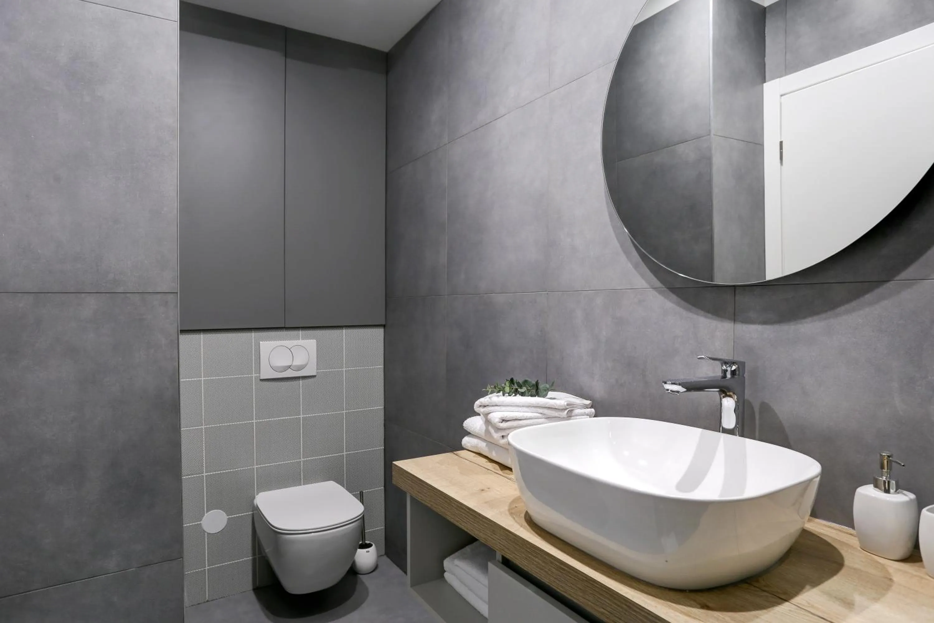 Bathroom in Apartments HUGO 2