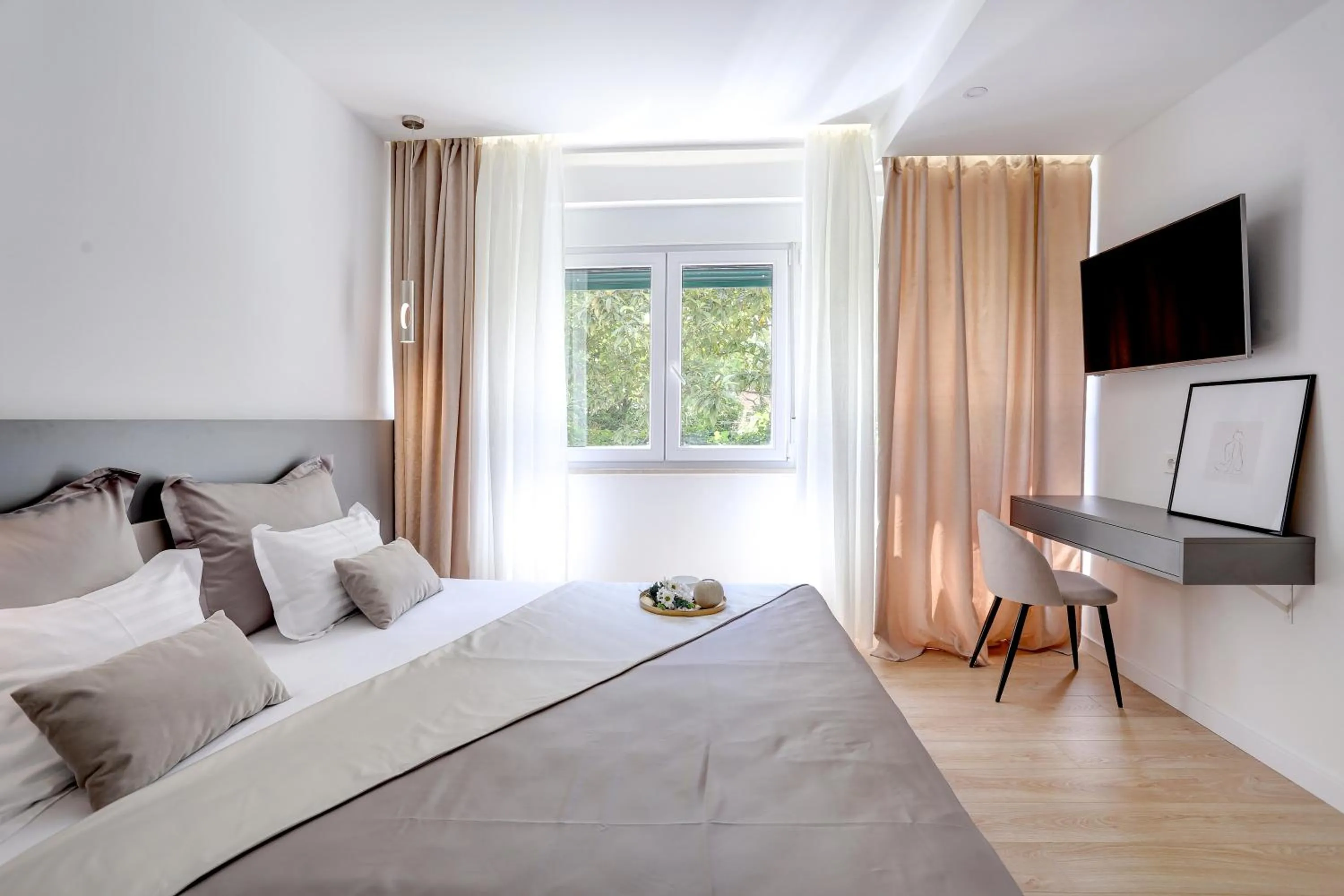 Bedroom, Bed in Apartments HUGO 2