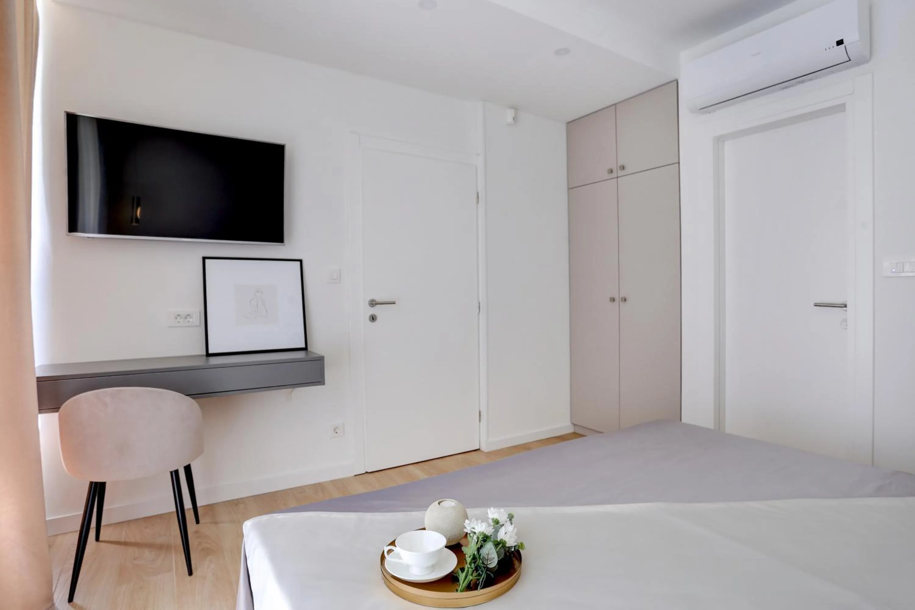 Bedroom in Apartments HUGO 2