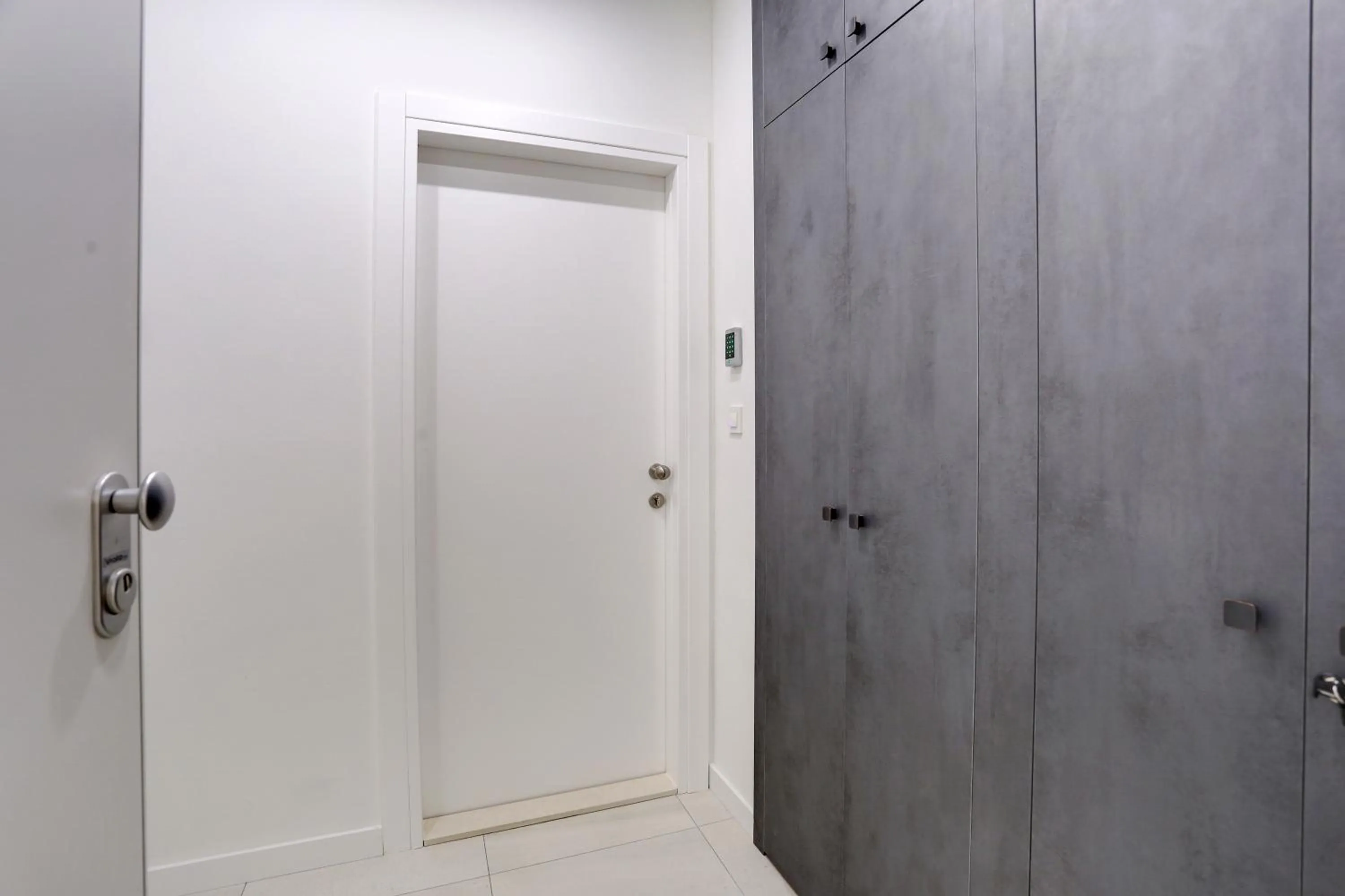 wardrobe in Apartments HUGO 2