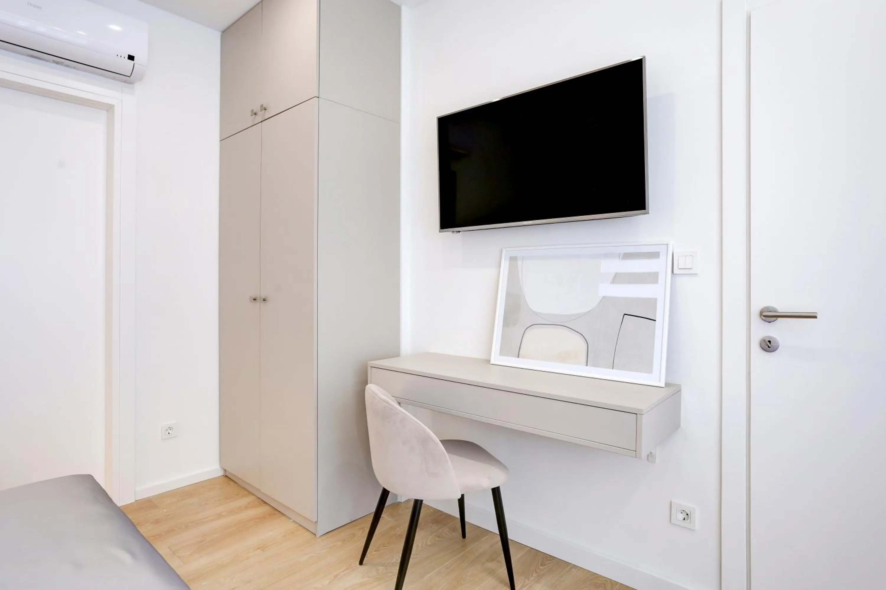 TV and multimedia in Apartments HUGO 2