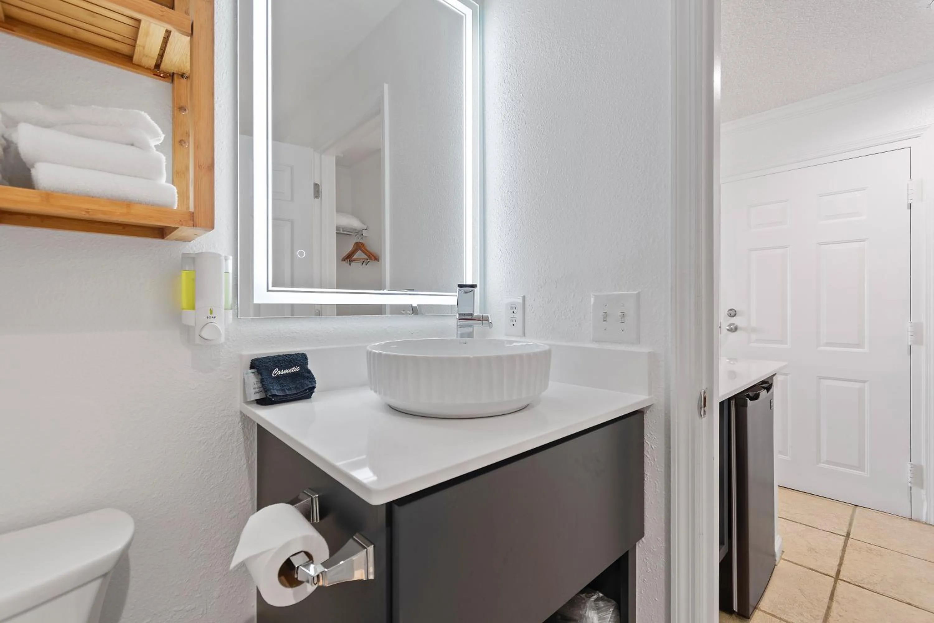Bathroom in Ocean Isle Inn