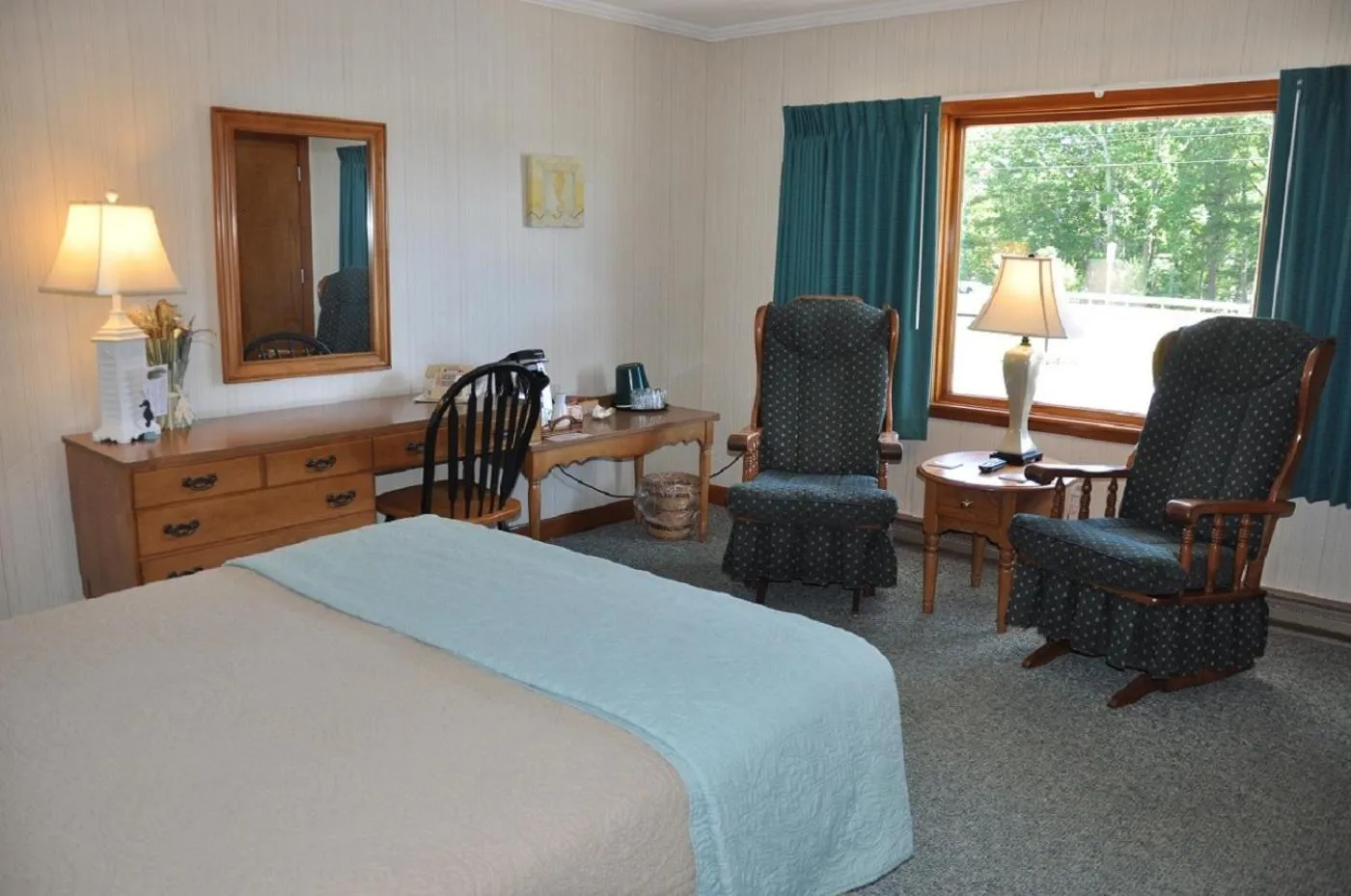 Bed in Towne Lyne Motel