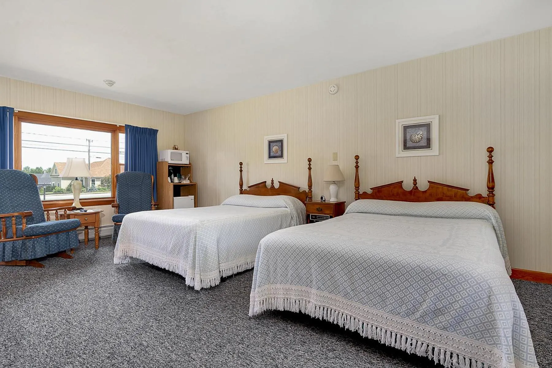 Bed in Towne Lyne Motel