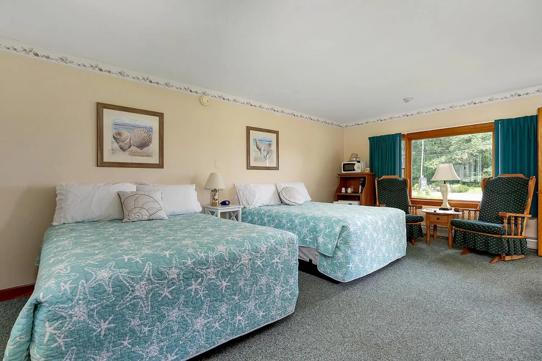 Bed in Towne Lyne Motel