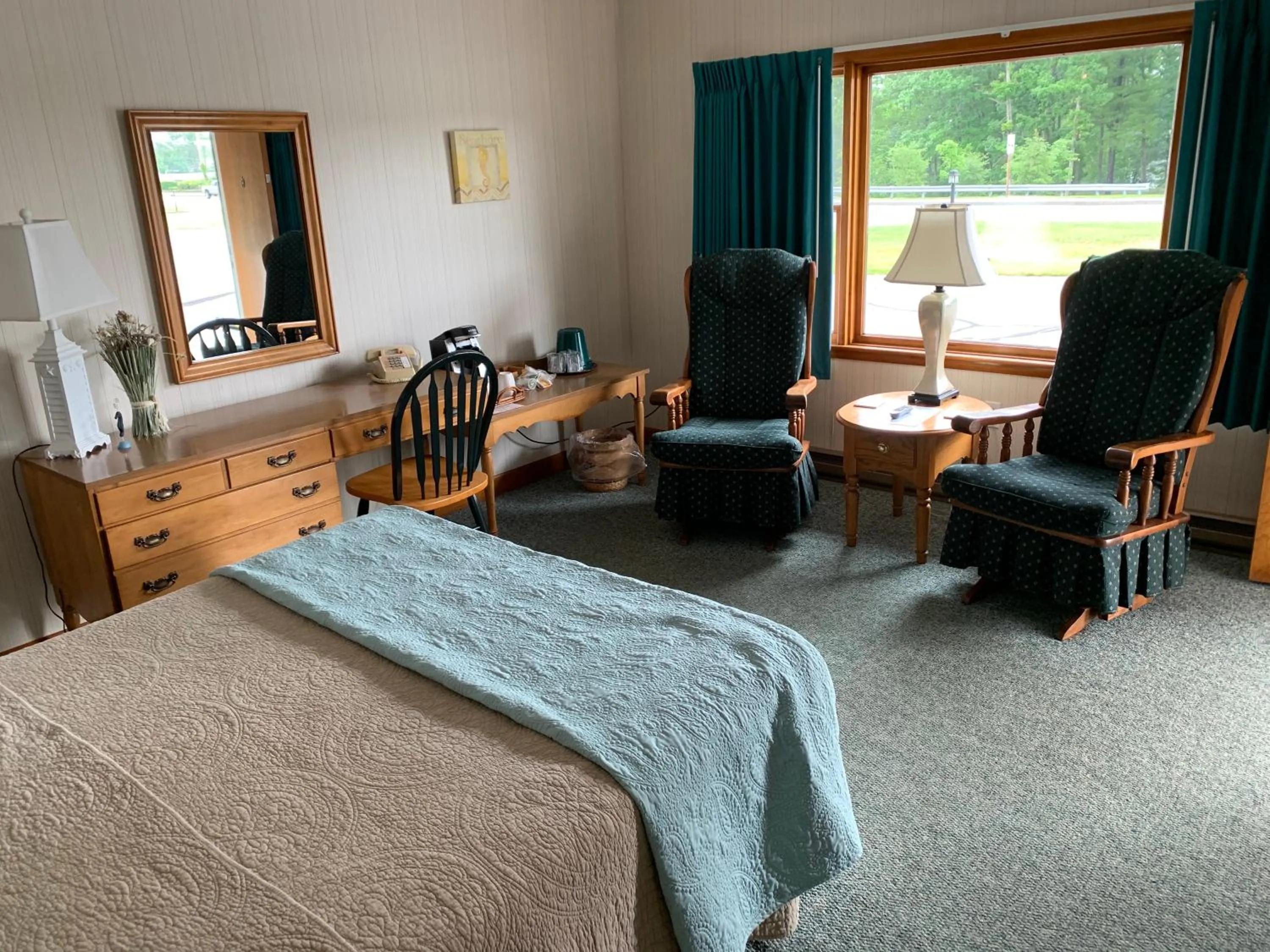 Bed in Towne Lyne Motel