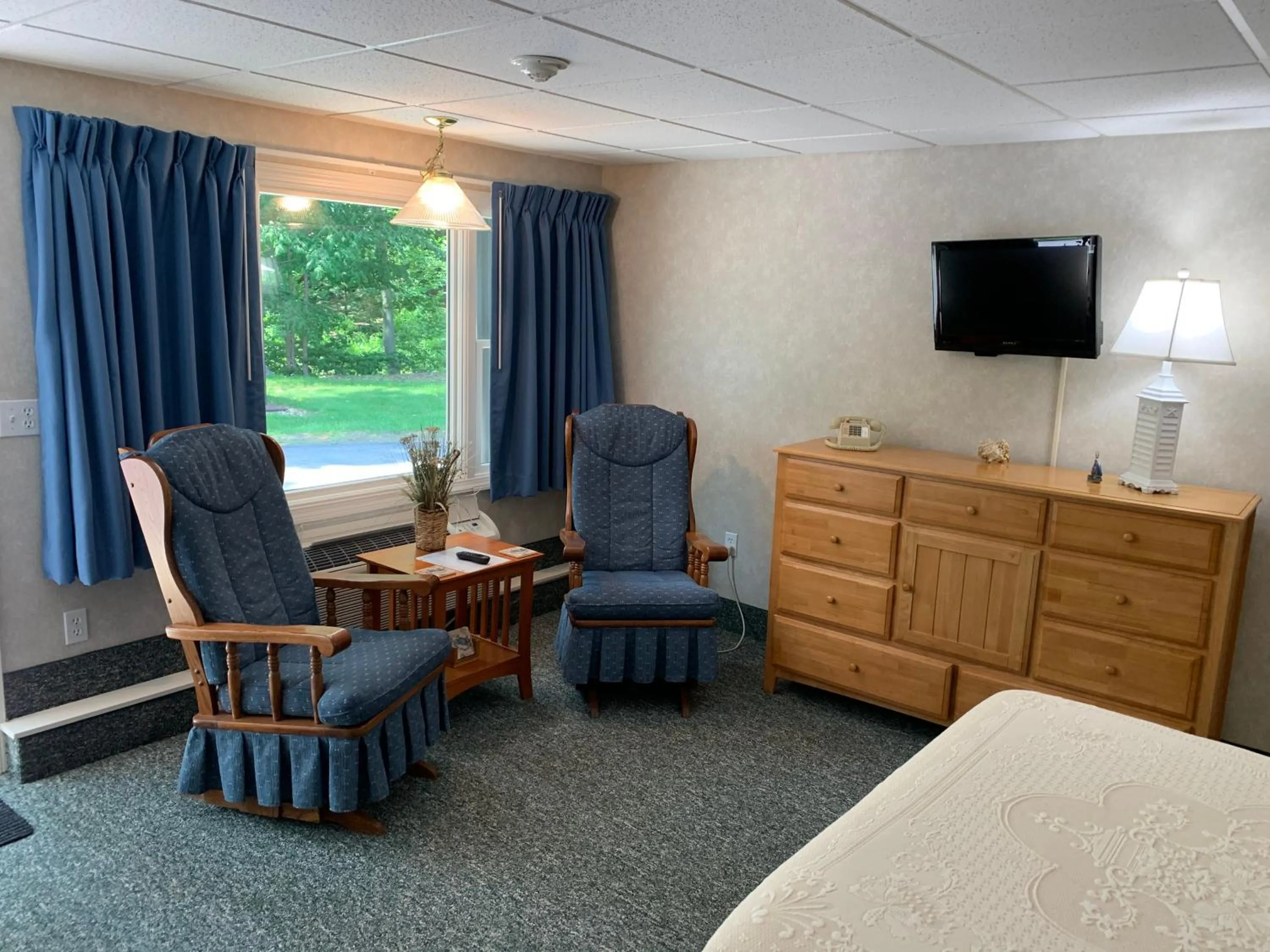 Bed in Towne Lyne Motel