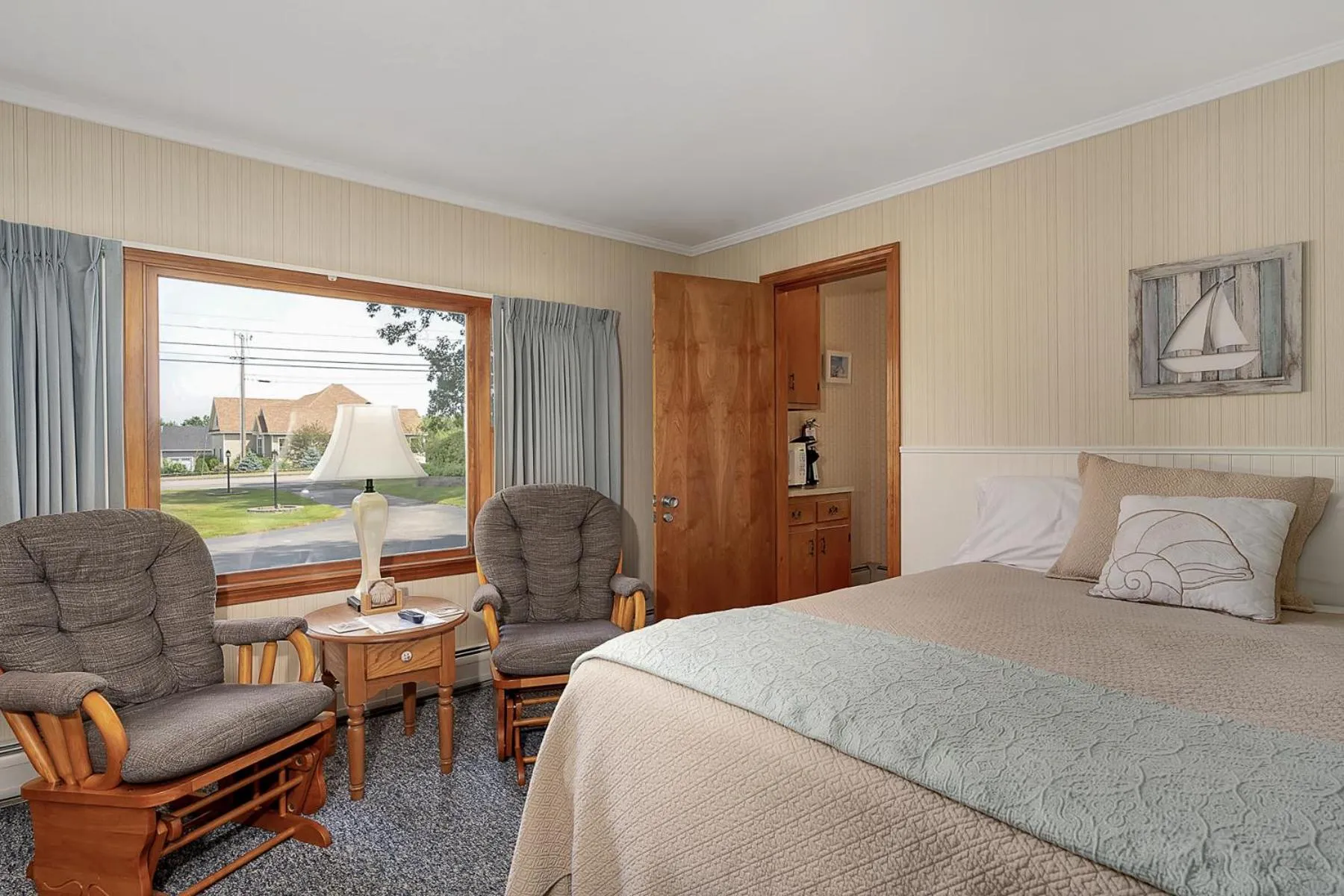 Bed in Towne Lyne Motel