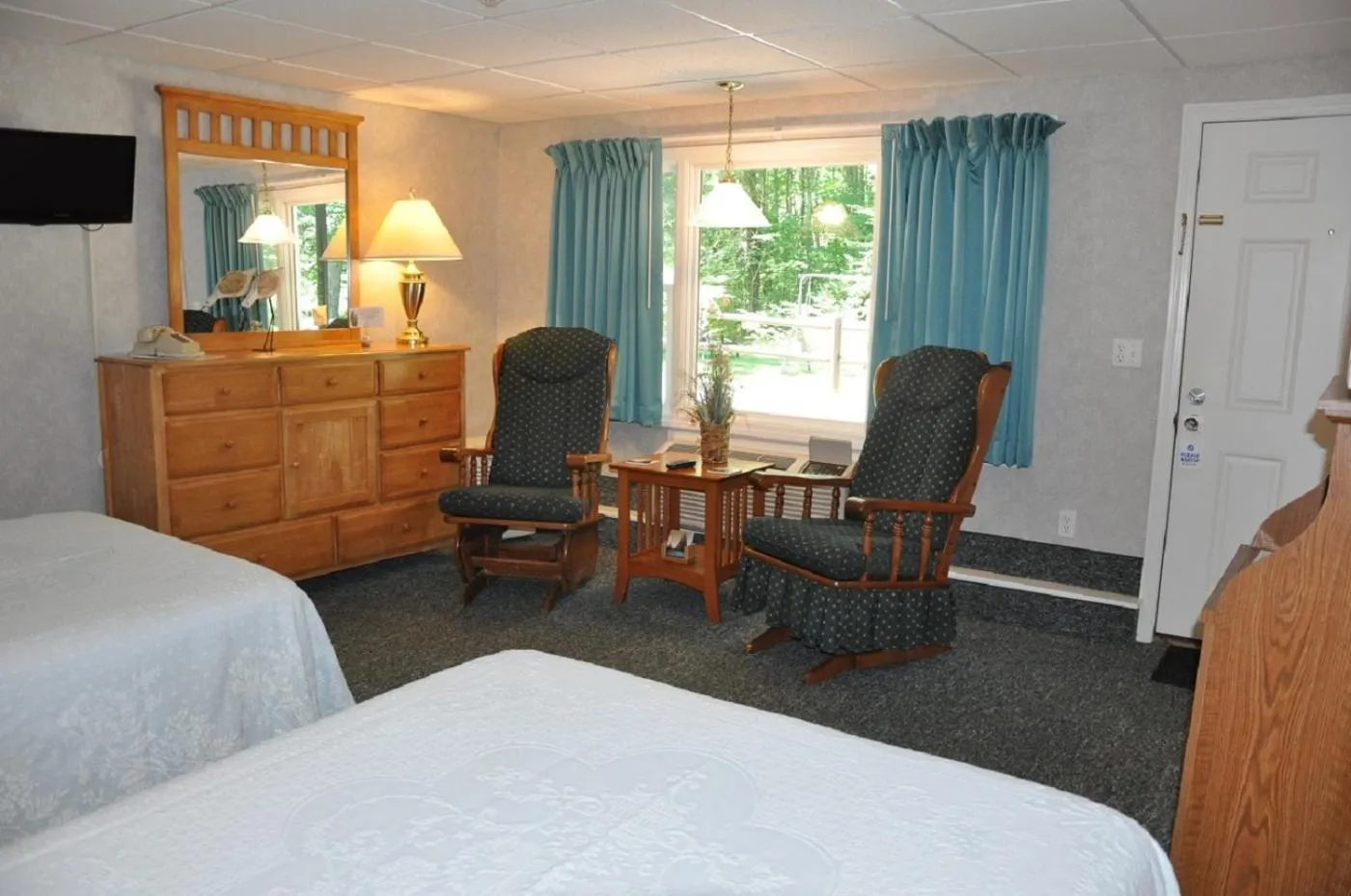 Bed in Towne Lyne Motel