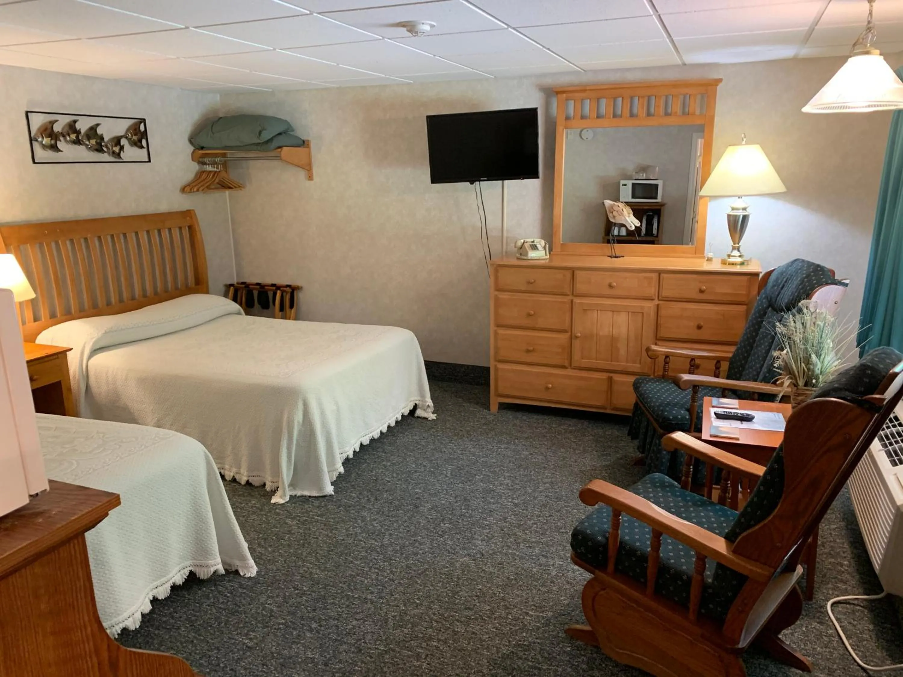 Bed in Towne Lyne Motel