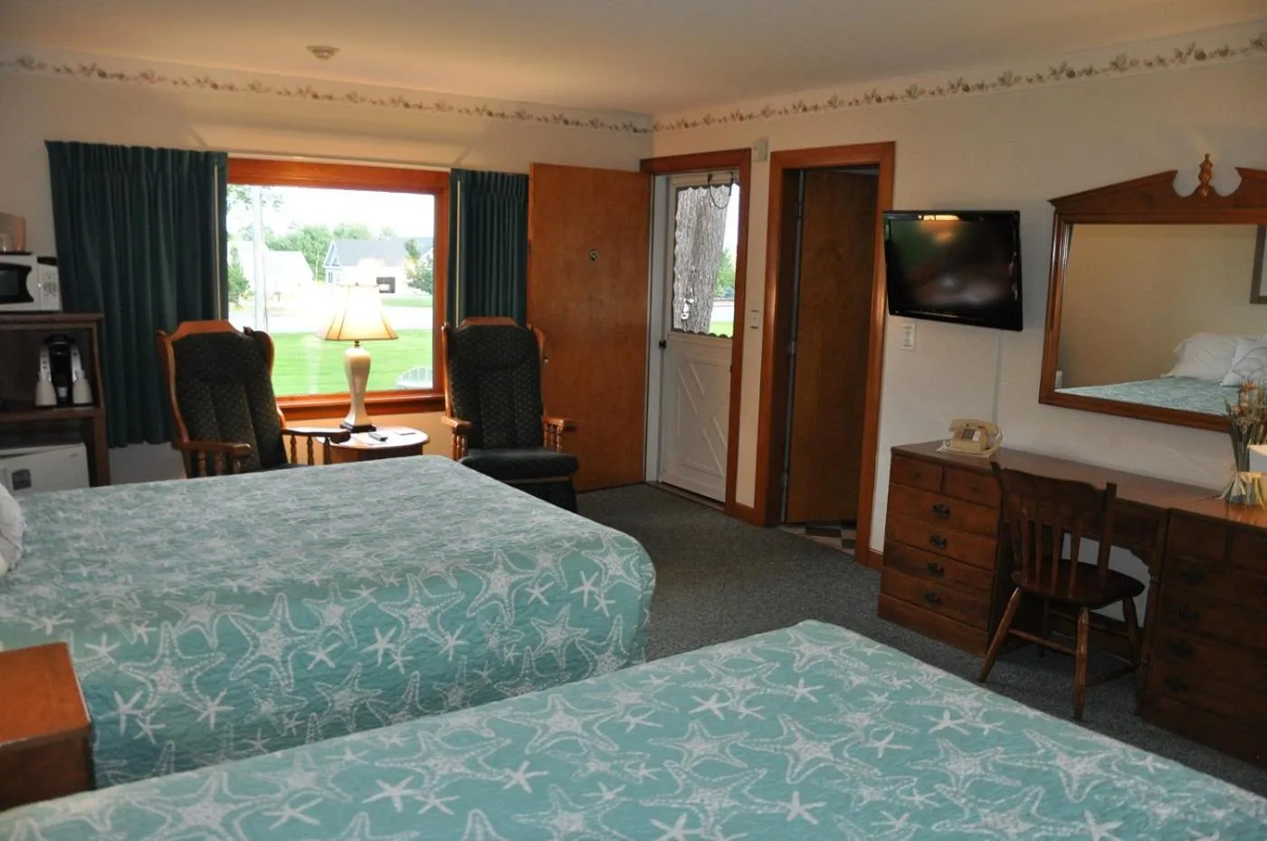 Bed in Towne Lyne Motel